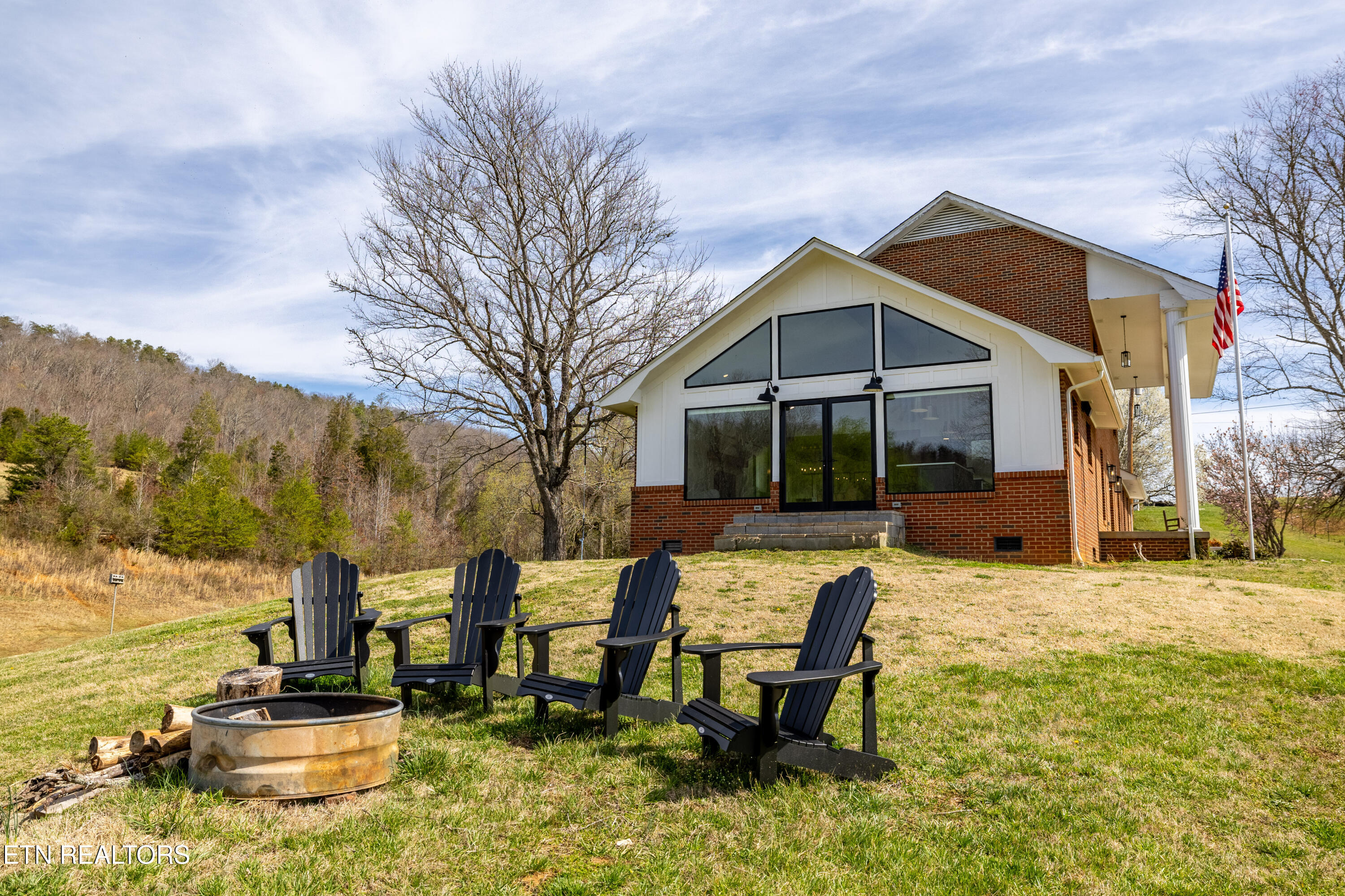 1521 Mccammon Rd Property Photo