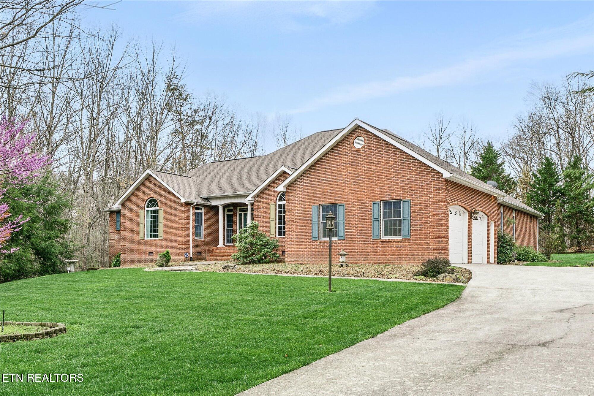 1122 Laurel Circle Property Photo