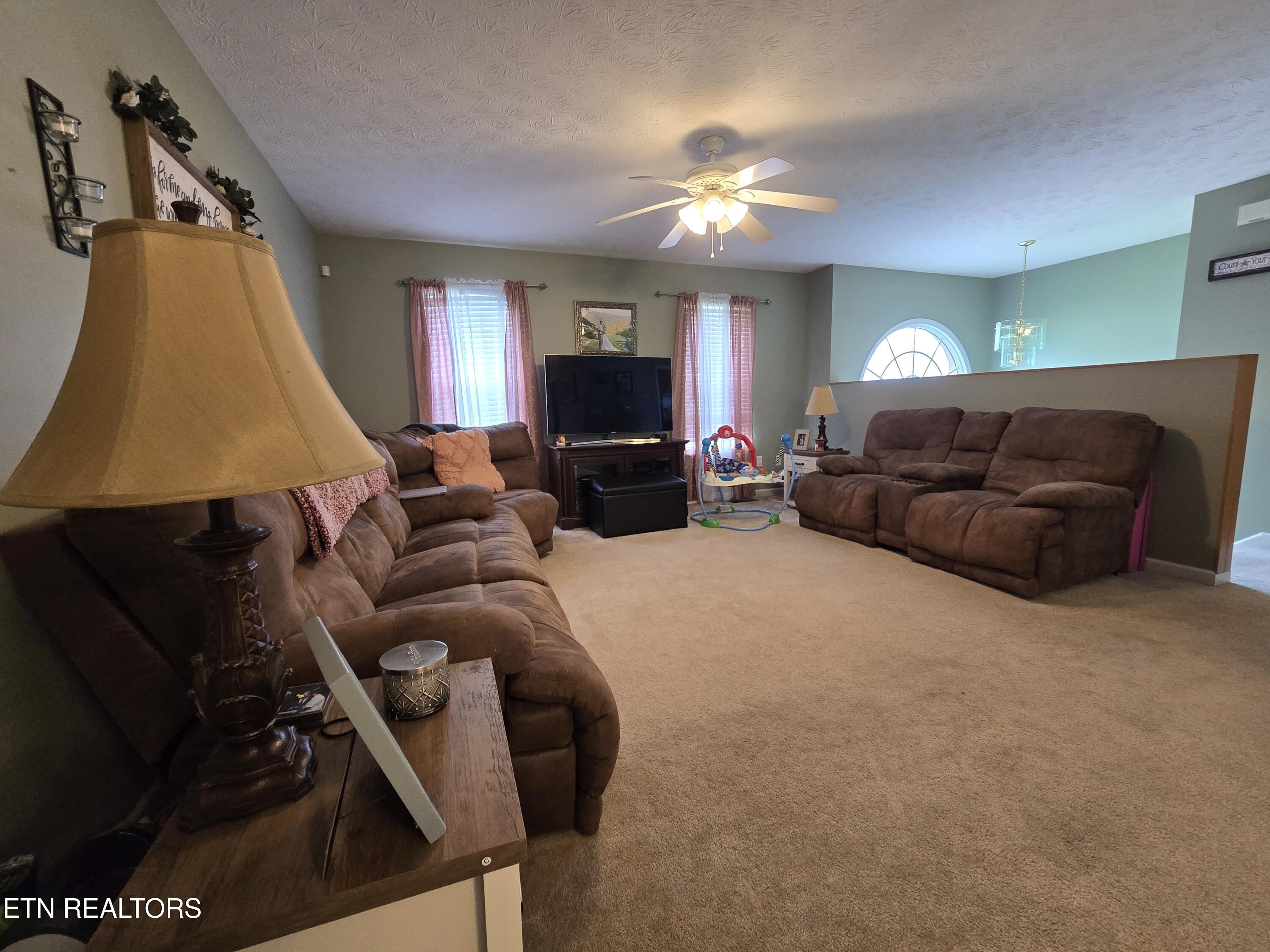 825 S 28th Street Property Photo 4
