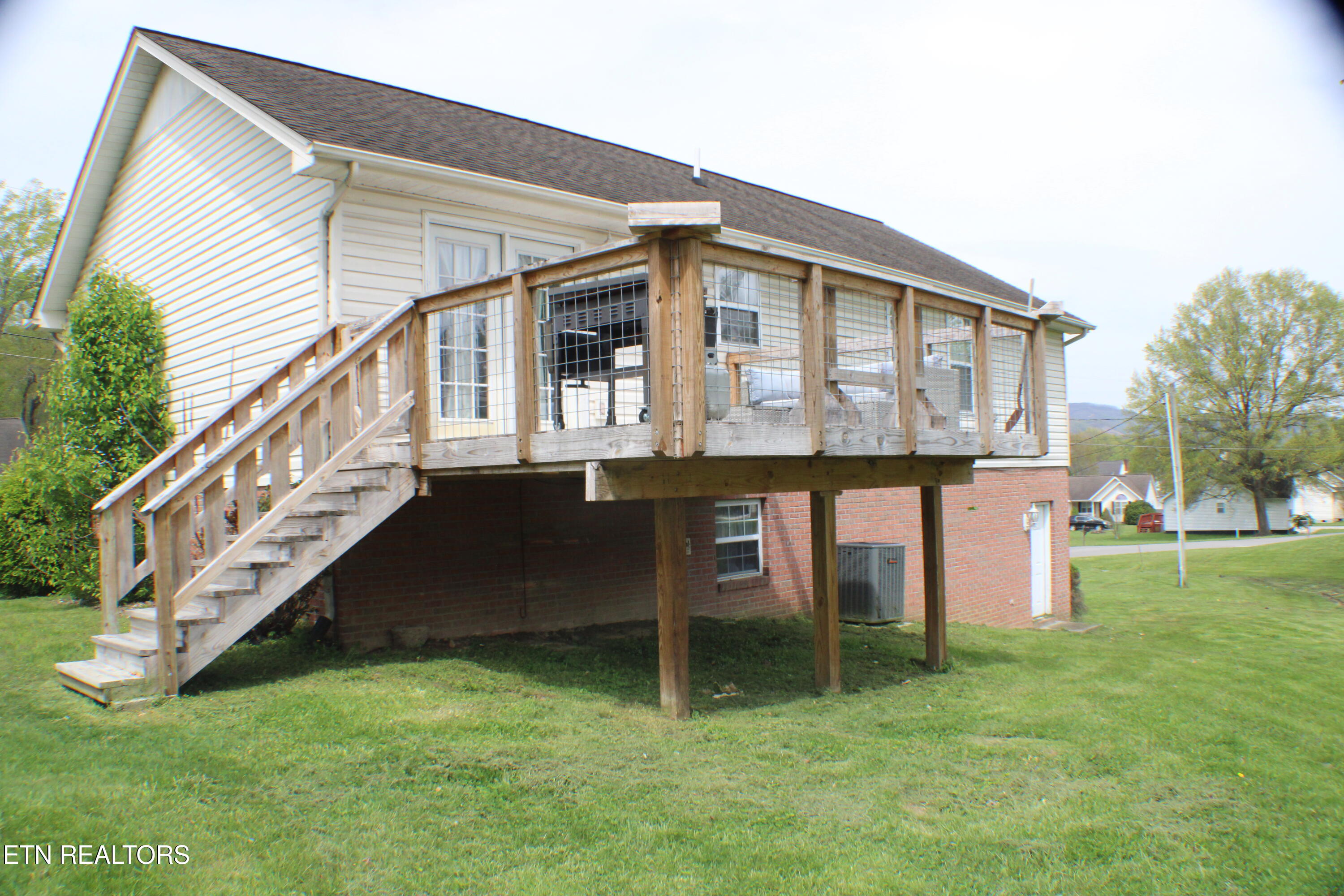 825 S 28th Street Property Photo 23