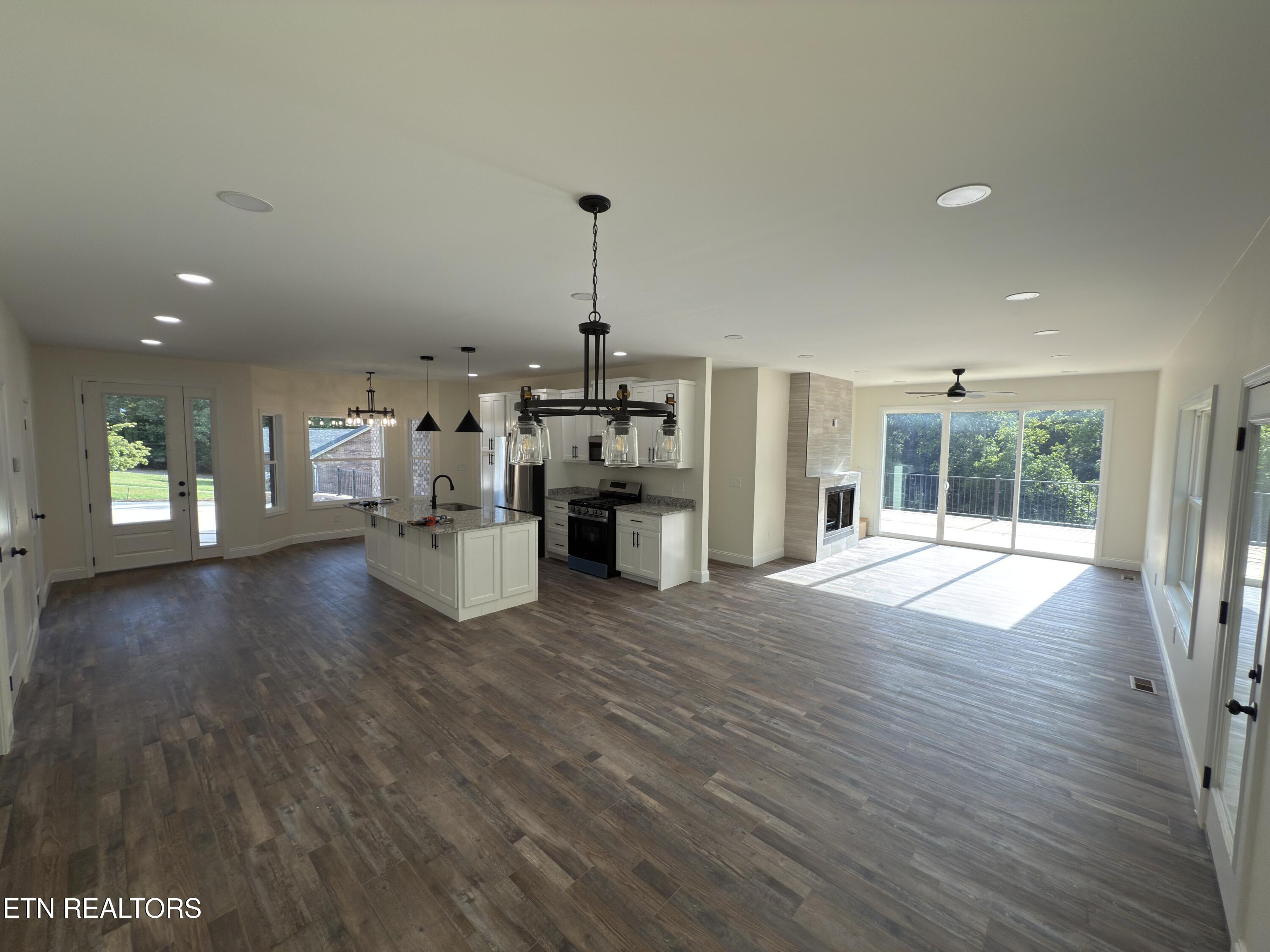 455 Lake Vista Drive Property Photo 15