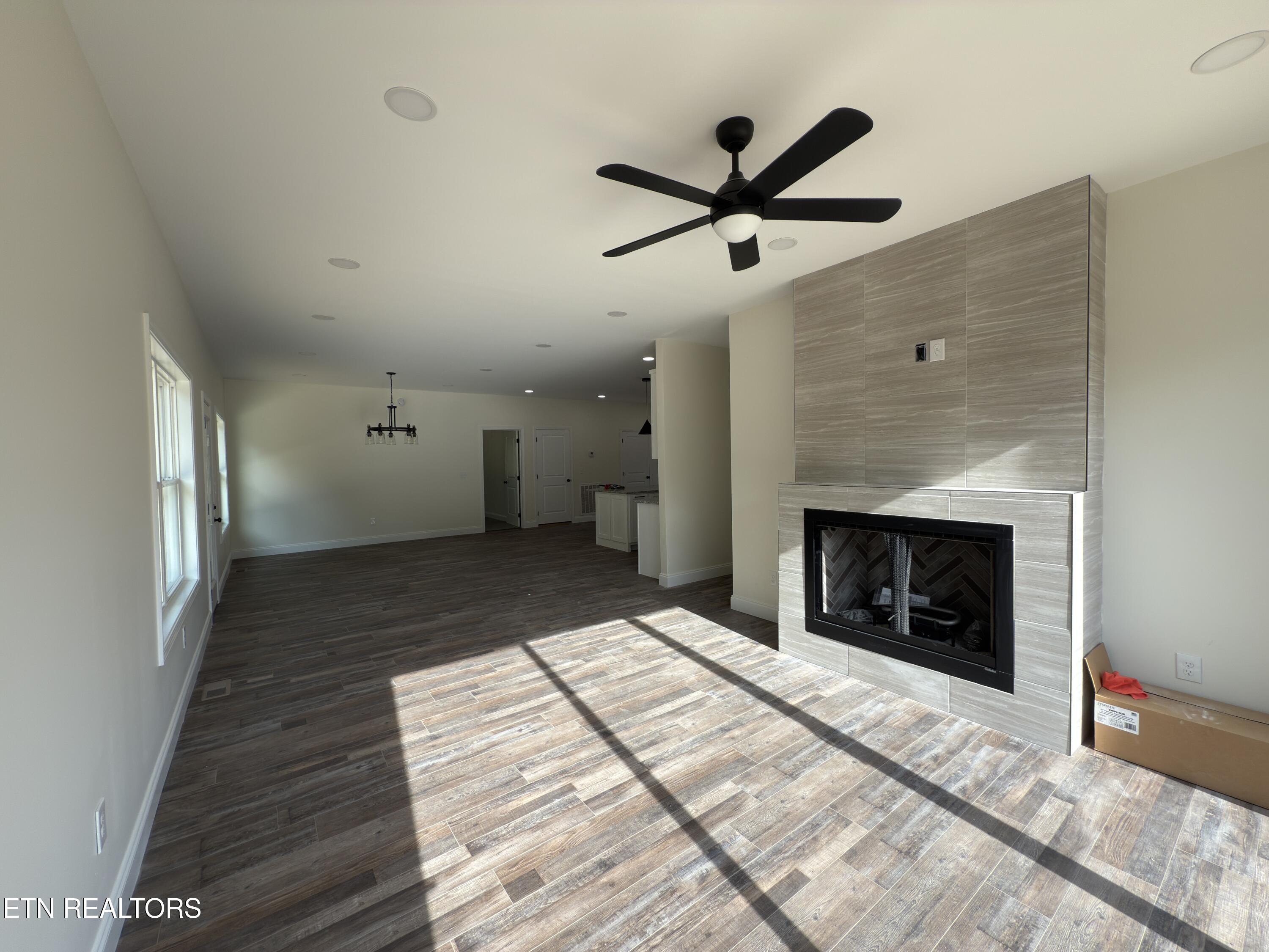 455 Lake Vista Drive Property Photo 18
