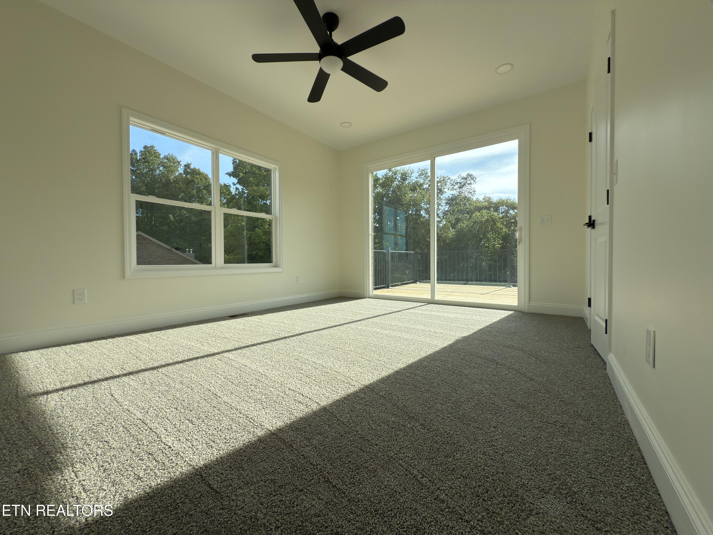 455 Lake Vista Drive Property Photo 31