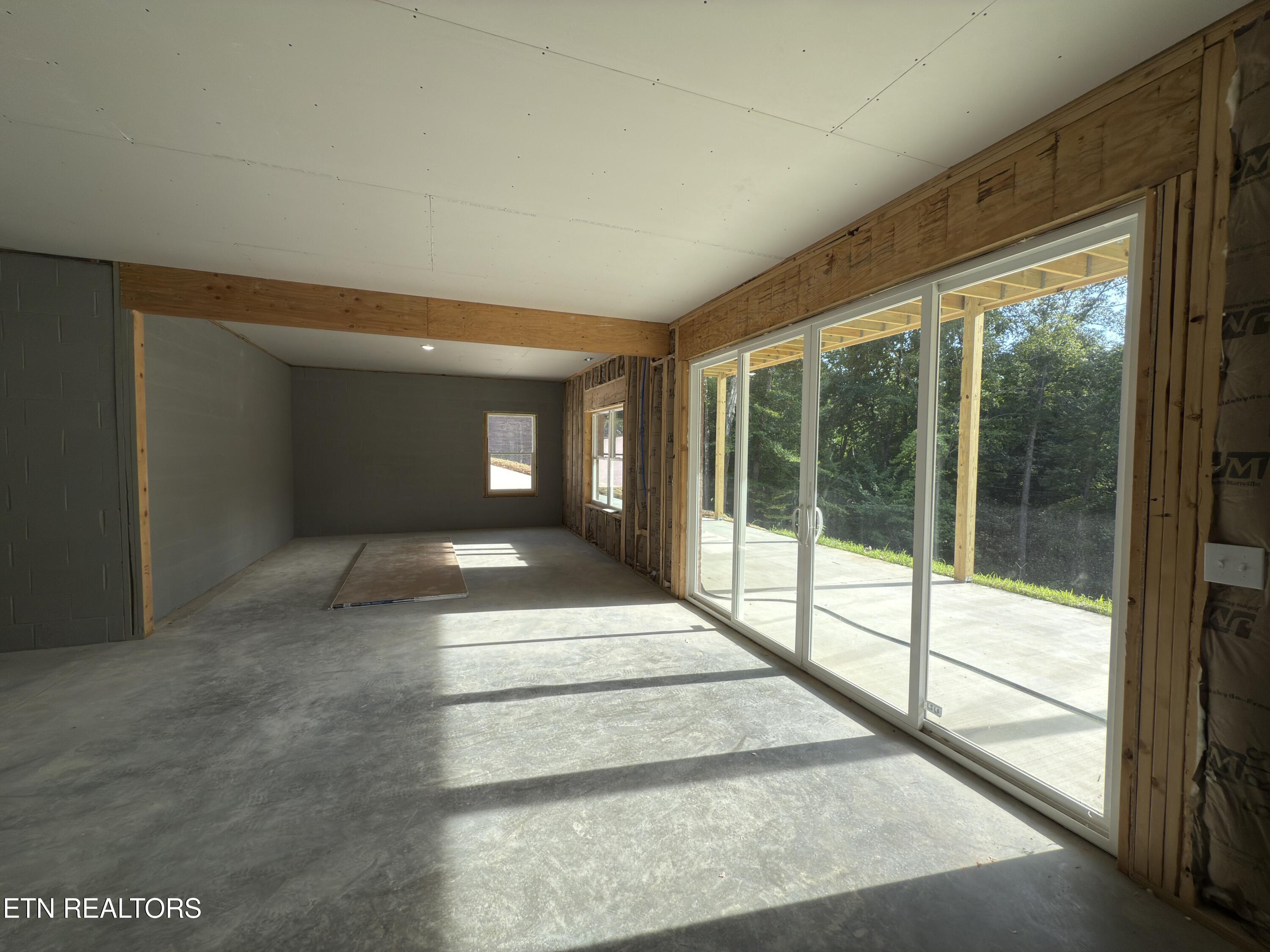 455 Lake Vista Drive Property Photo 38