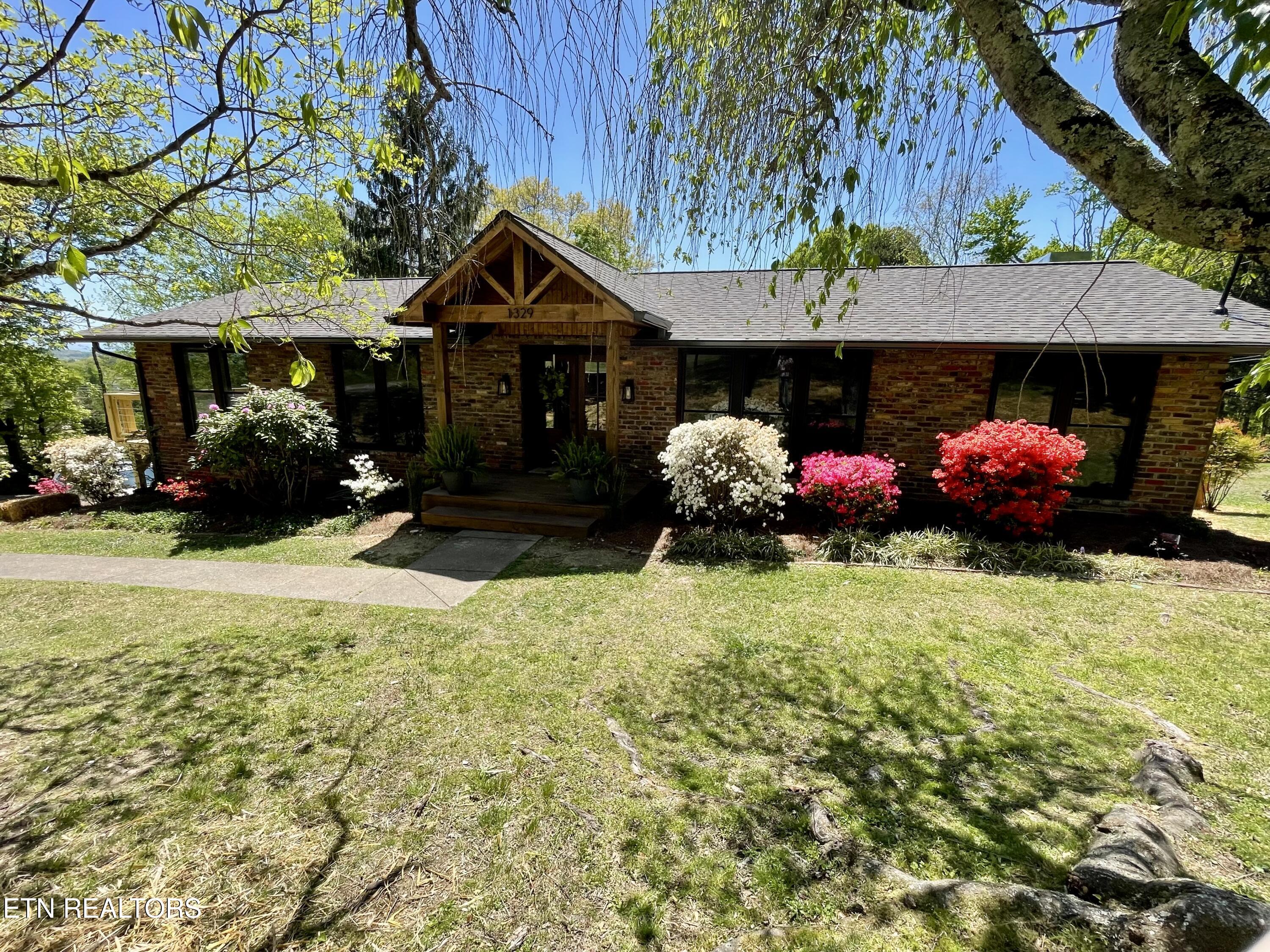 1329 Amburn Lane Property Photo