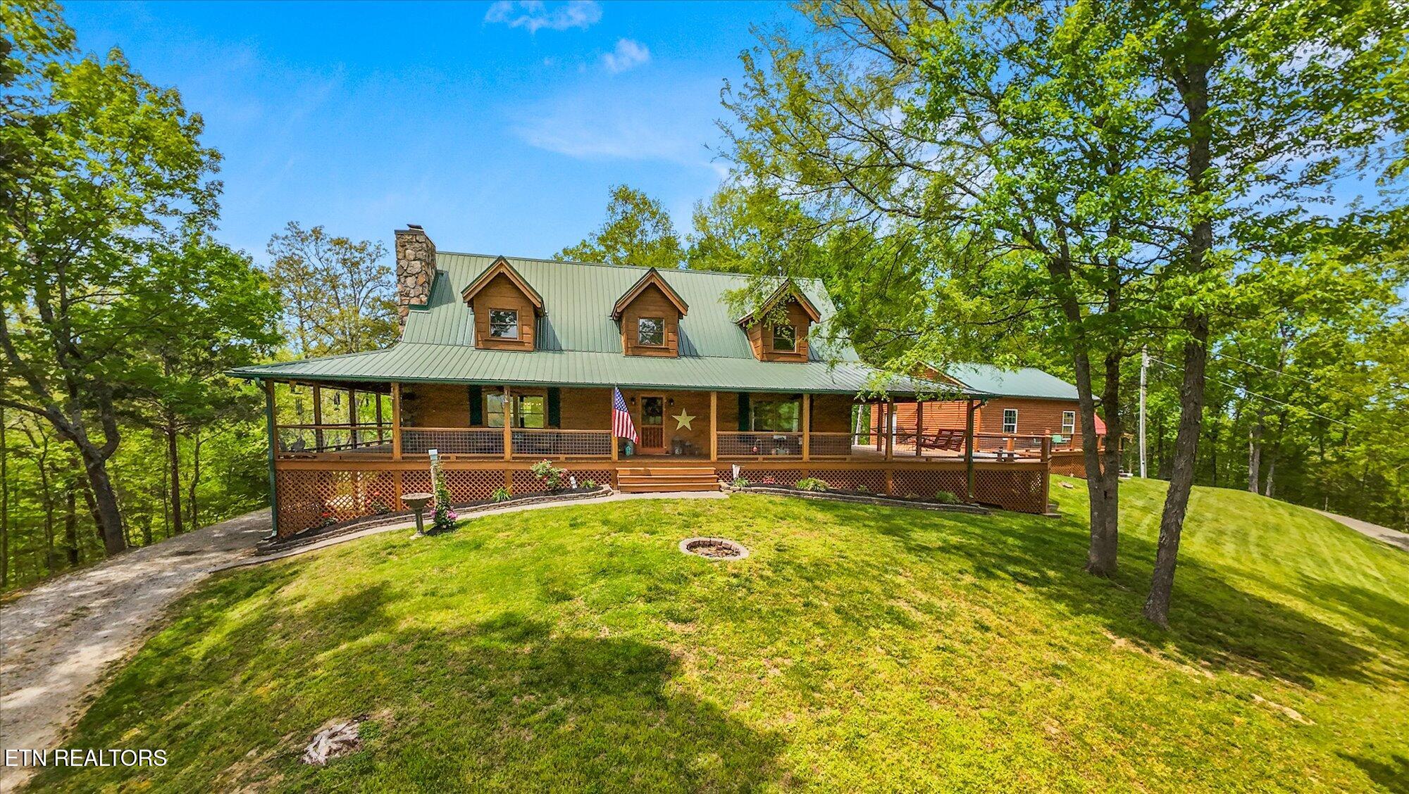 761 N Knob Creek Rd Property Photo