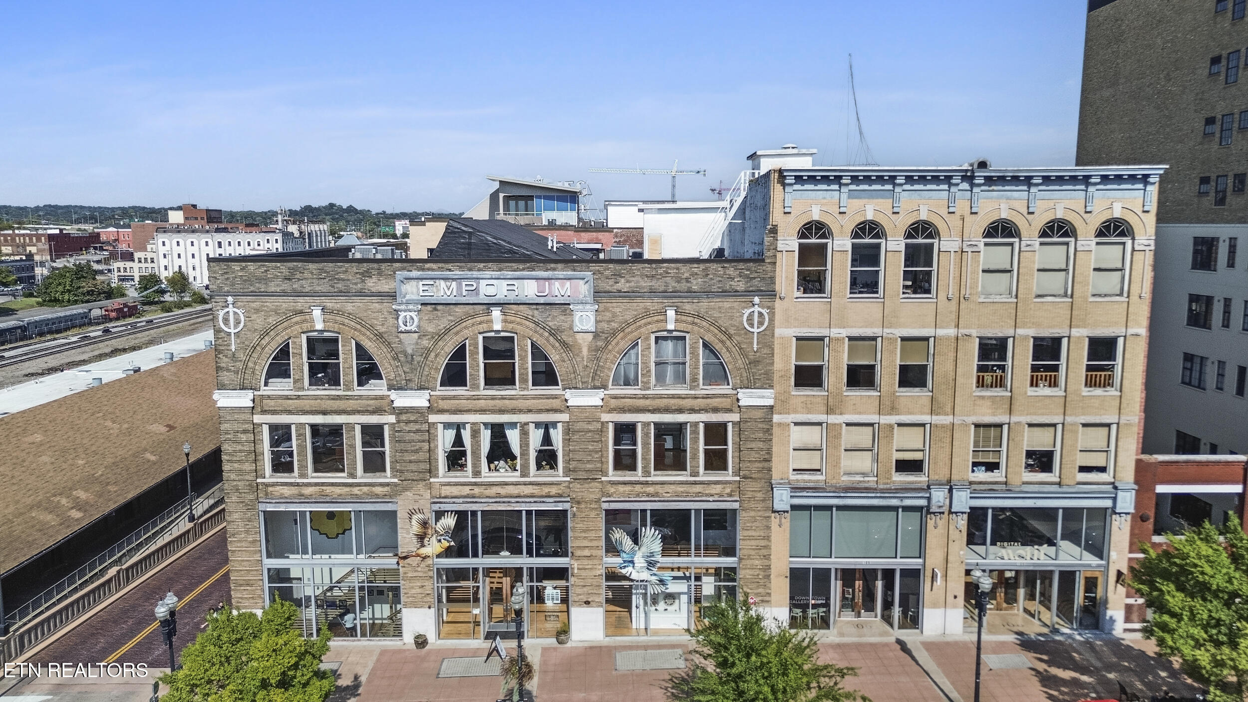 100 S Gay St Property Photo 2