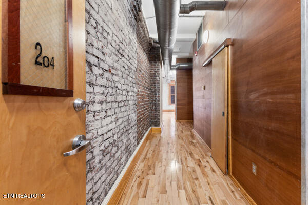 100 S Gay St Property Photo 3