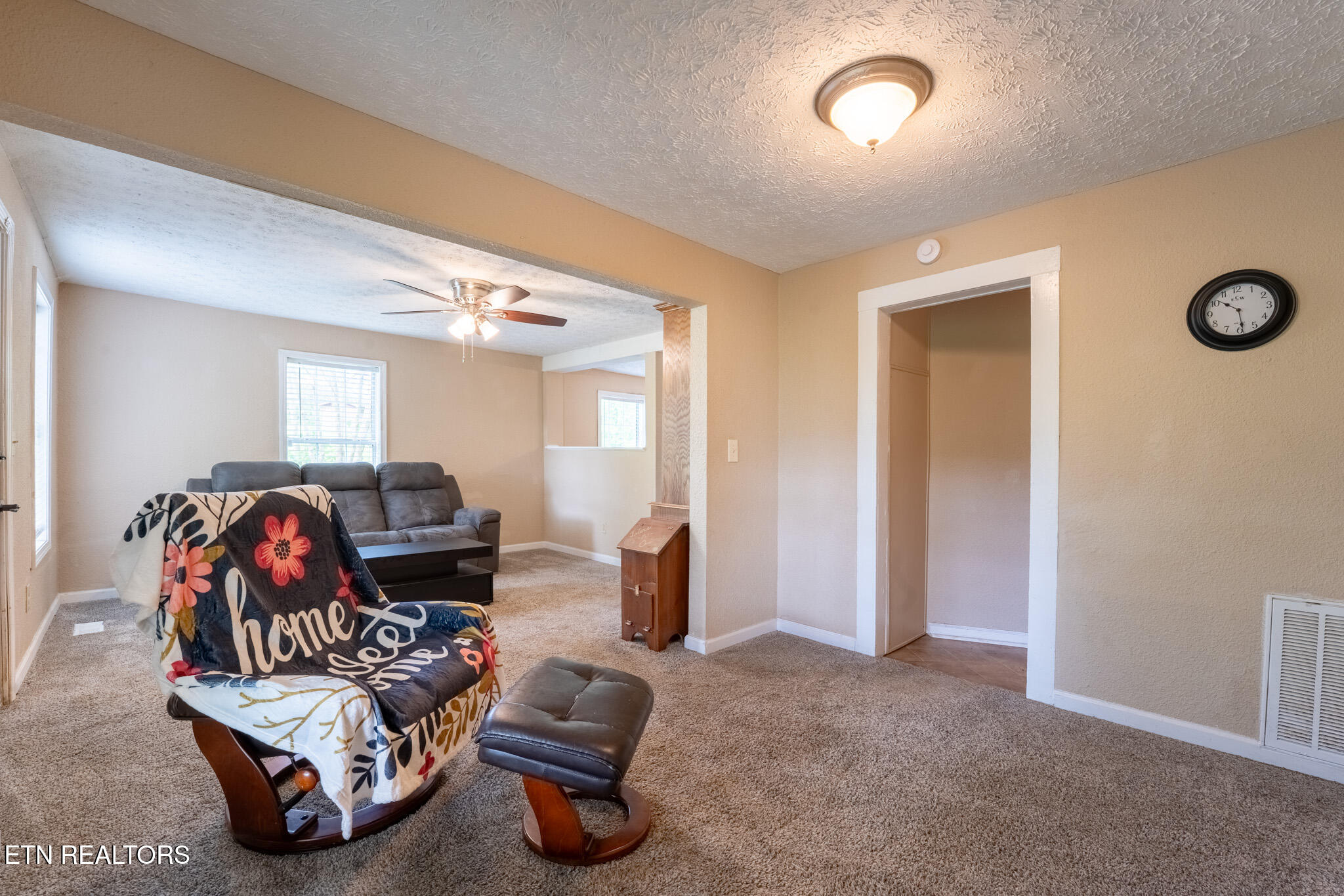1301 Jefferson Ave Property Photo 6