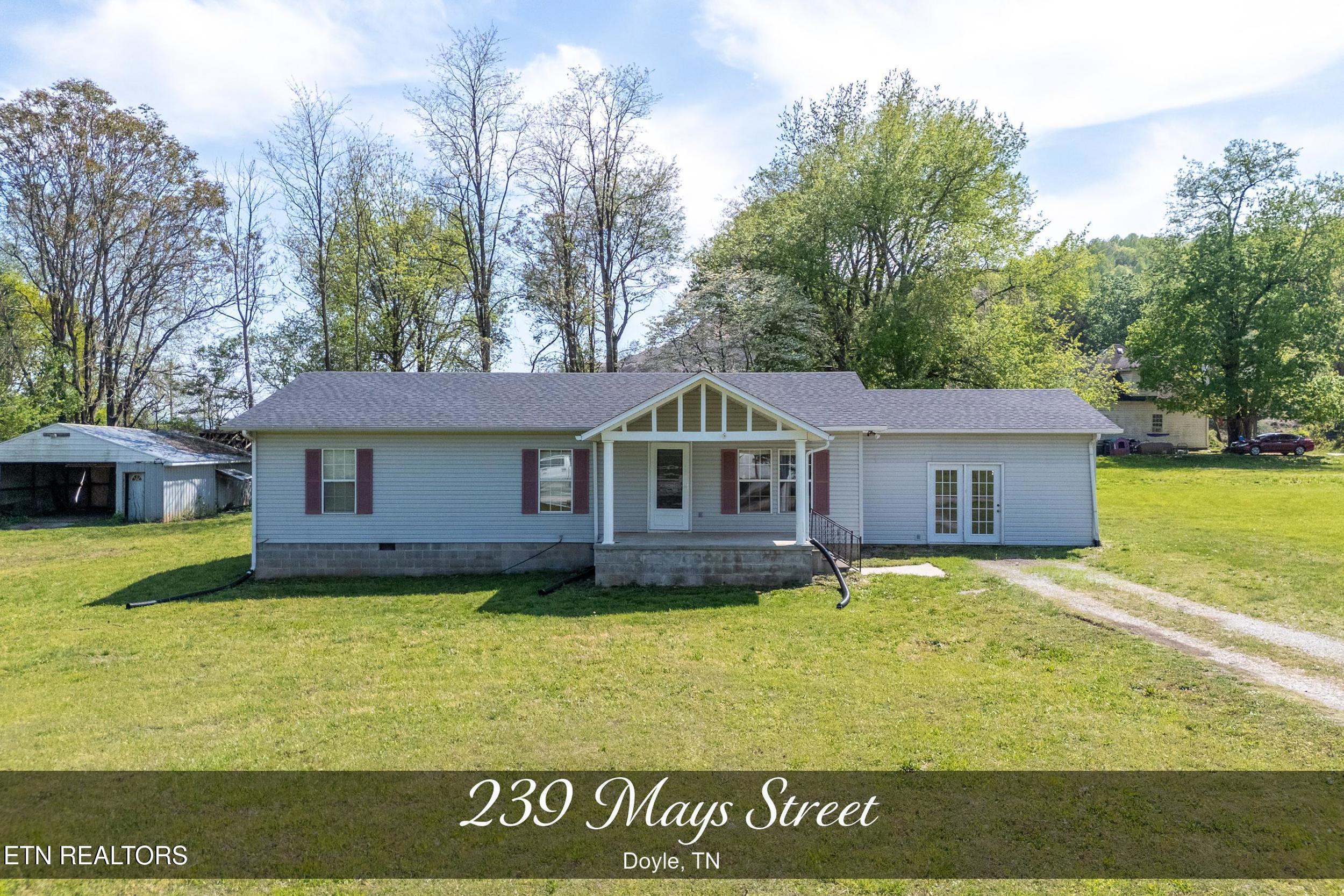 239 Mays St Property Photo