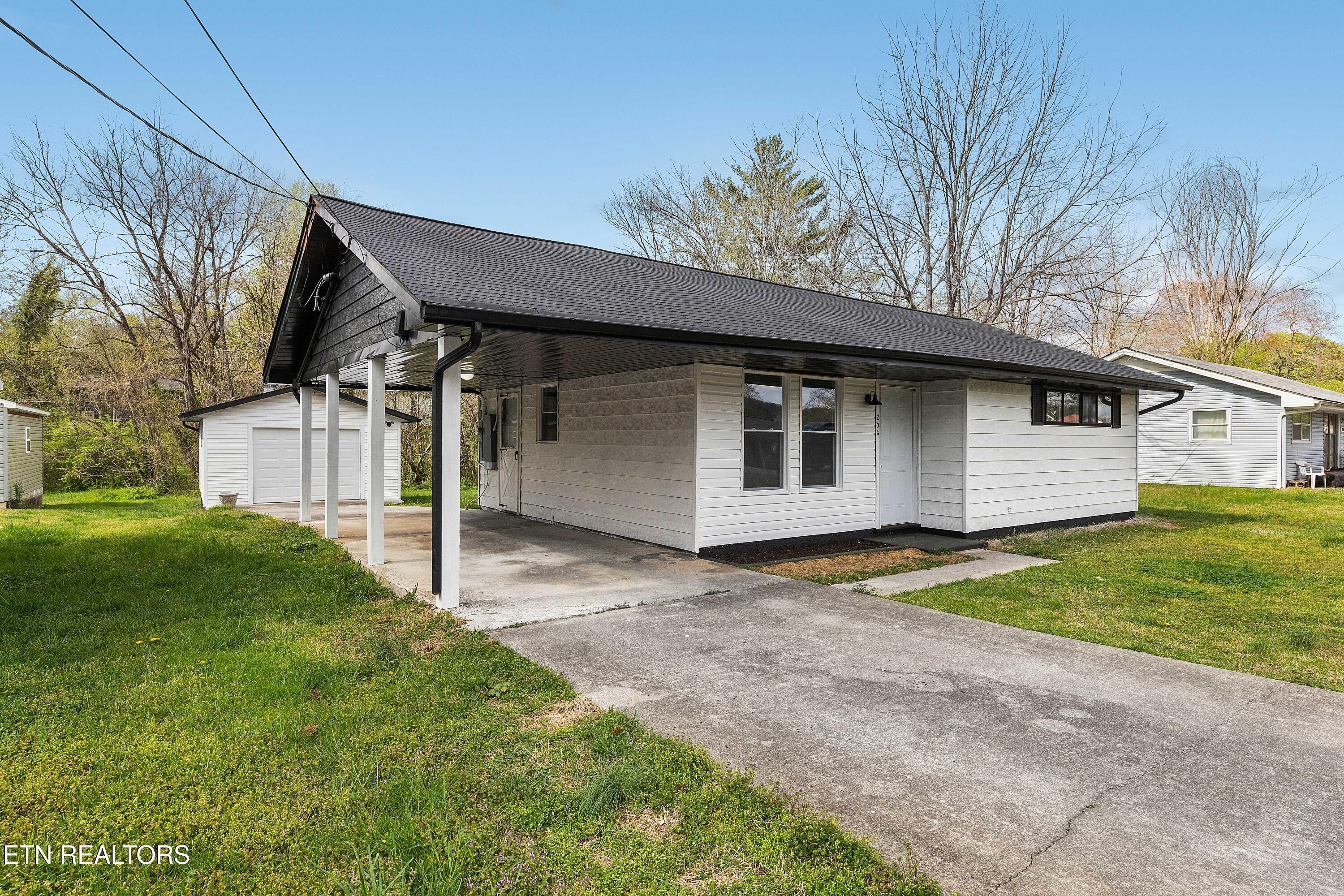 206 Butler Rd Property Photo