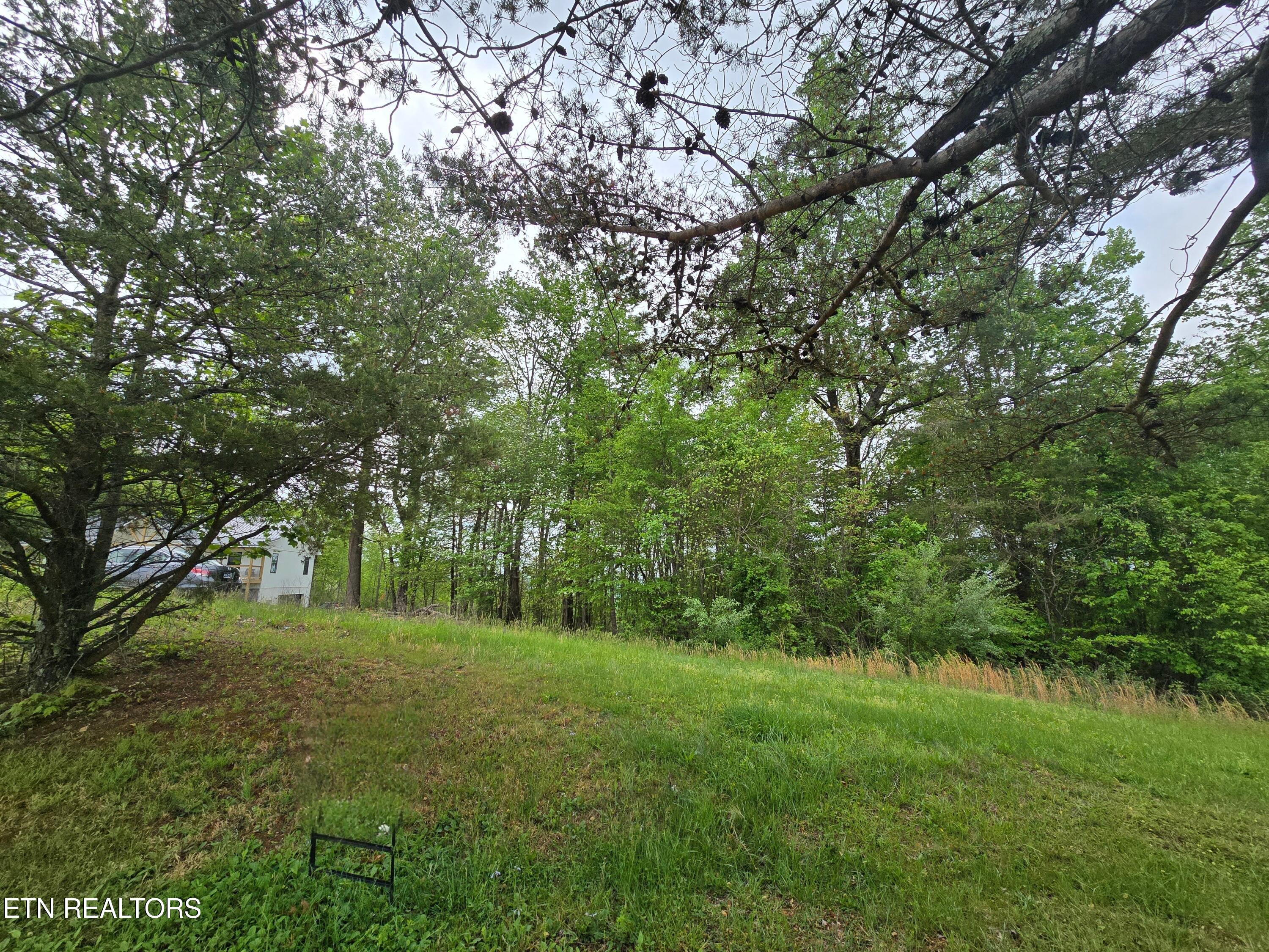 Cross View Lane Property Photo