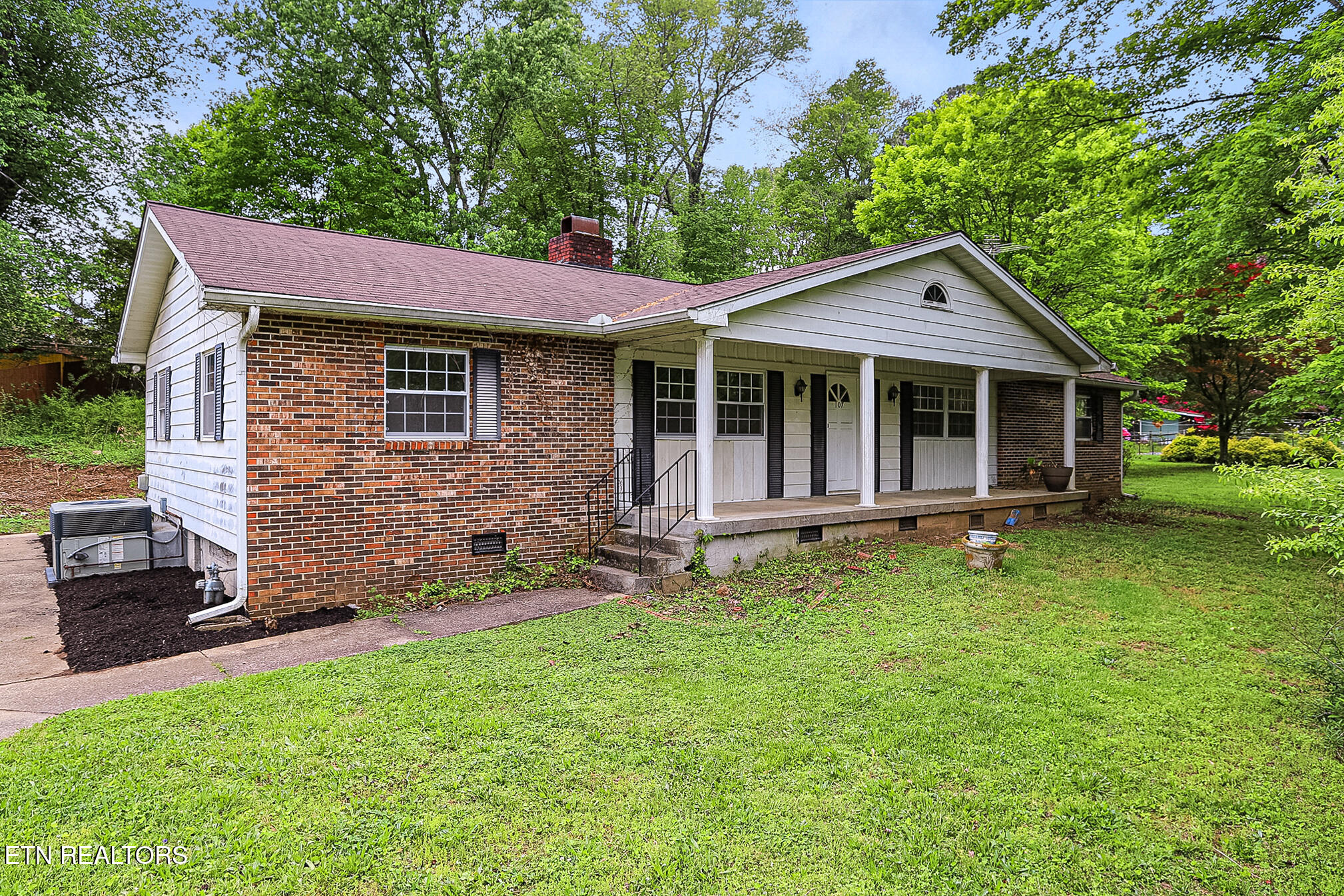 107 Underwood Rd. Property Photo