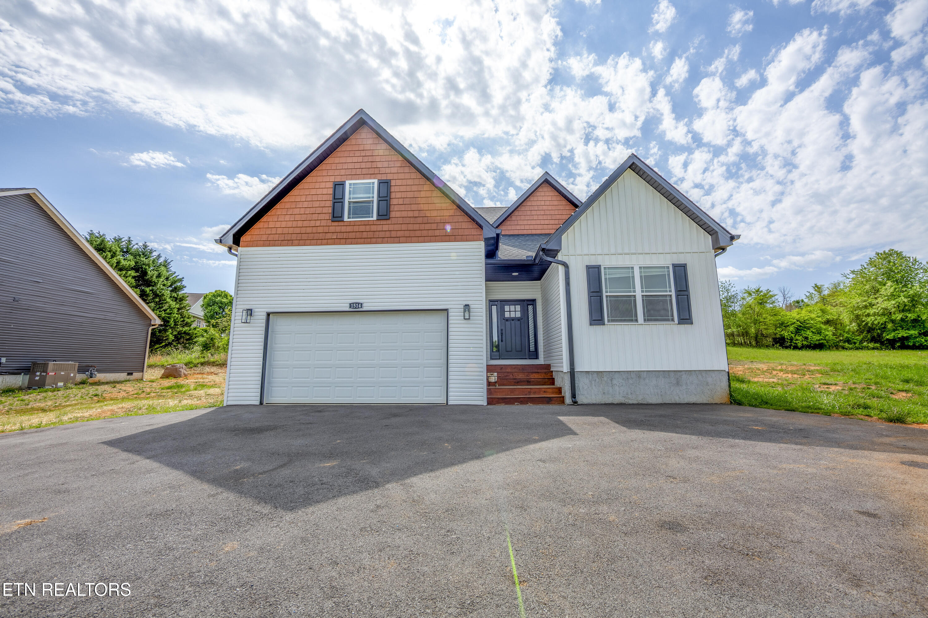 1514 Broad River Lane Property Photo