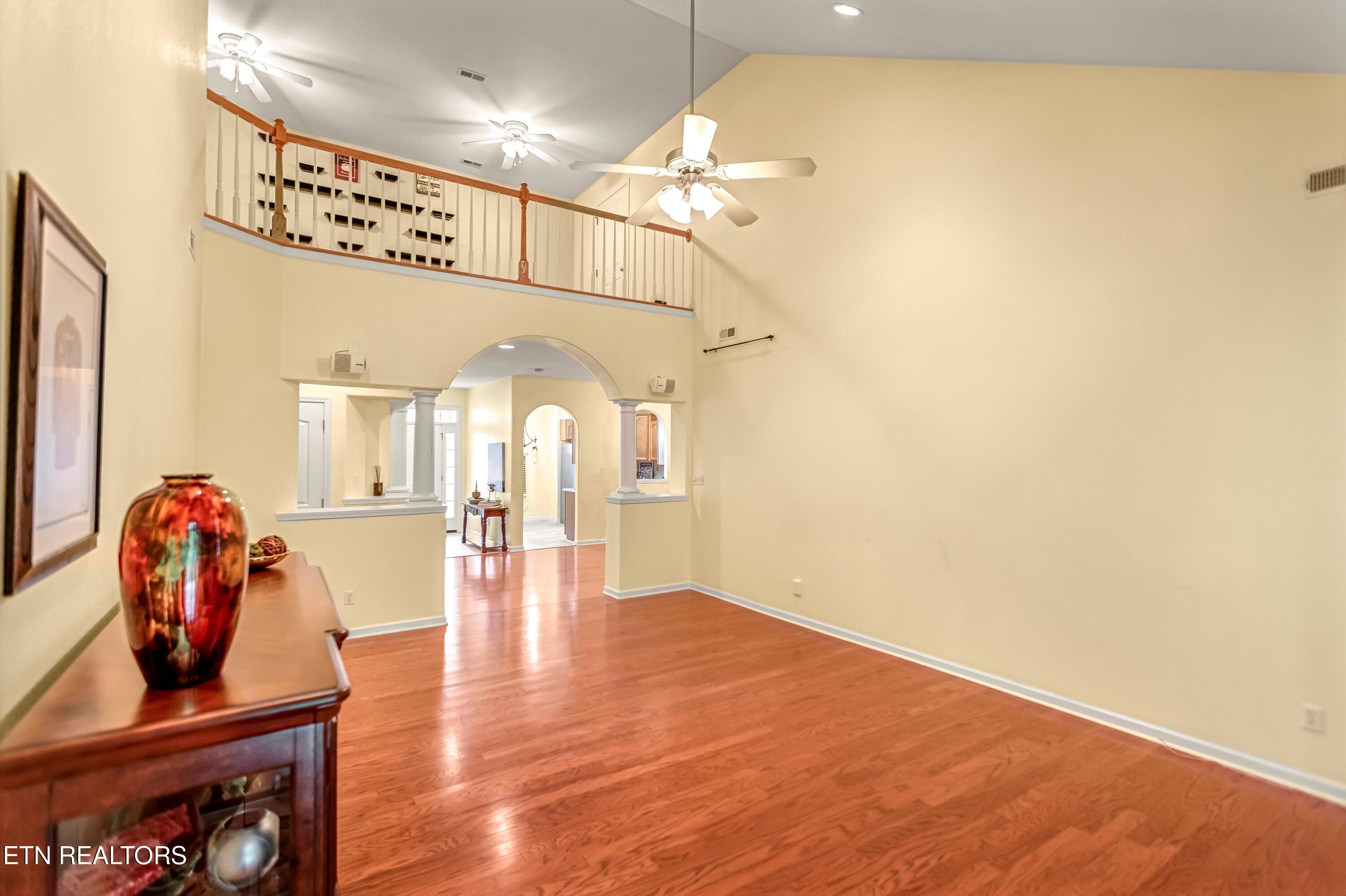 7204 Oakfield Lane Property Photo 11