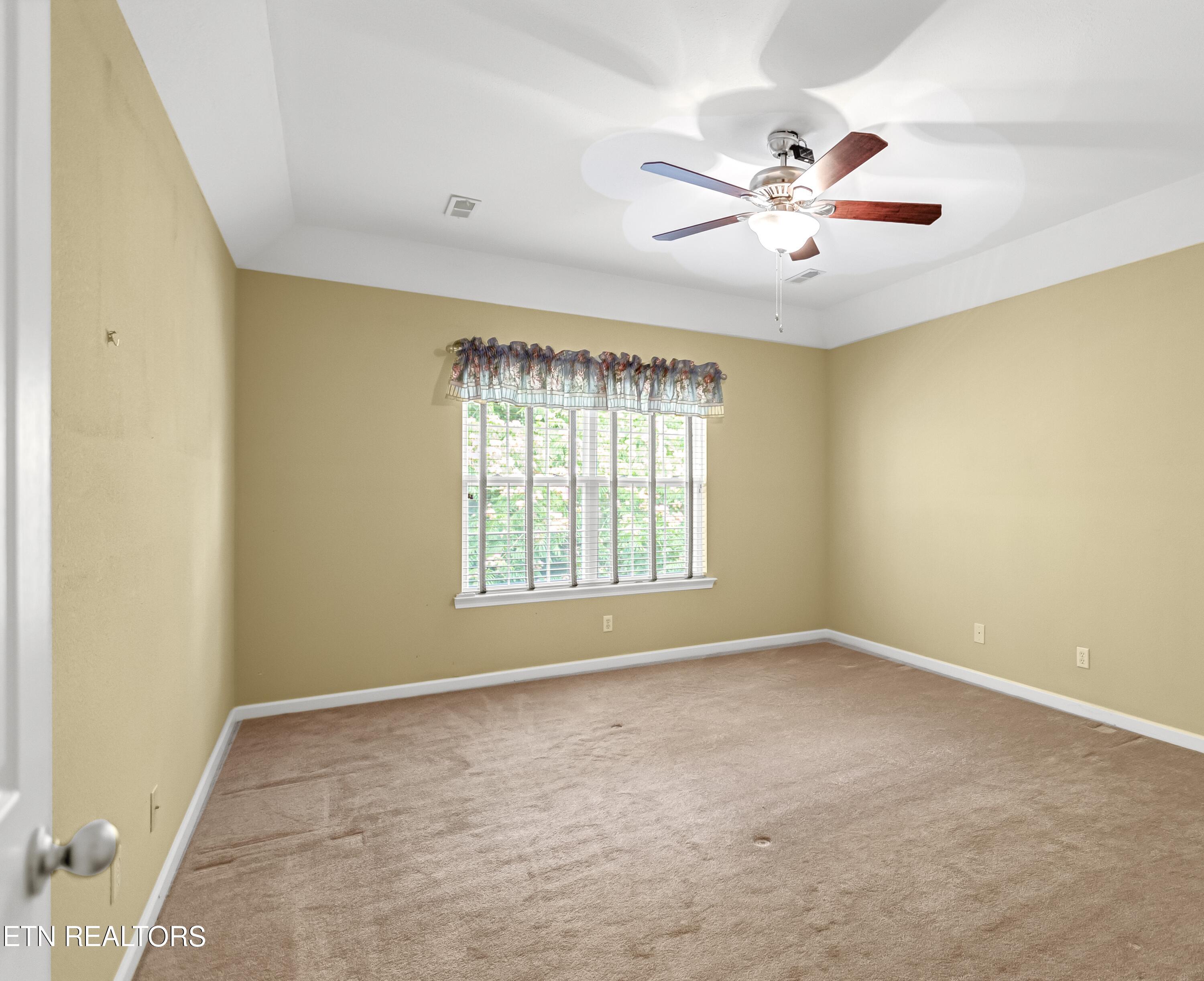 7204 Oakfield Lane Property Photo 29