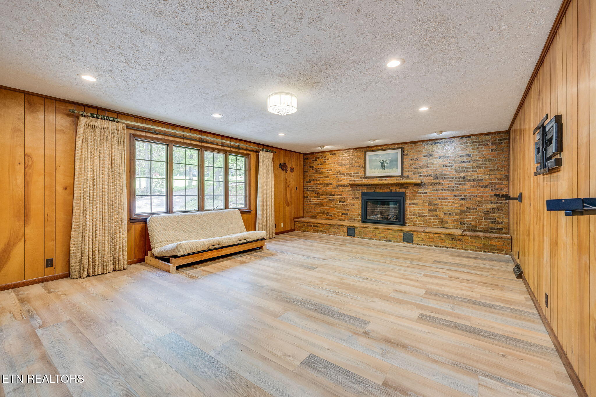 109 Balsam Rd Property Photo 20