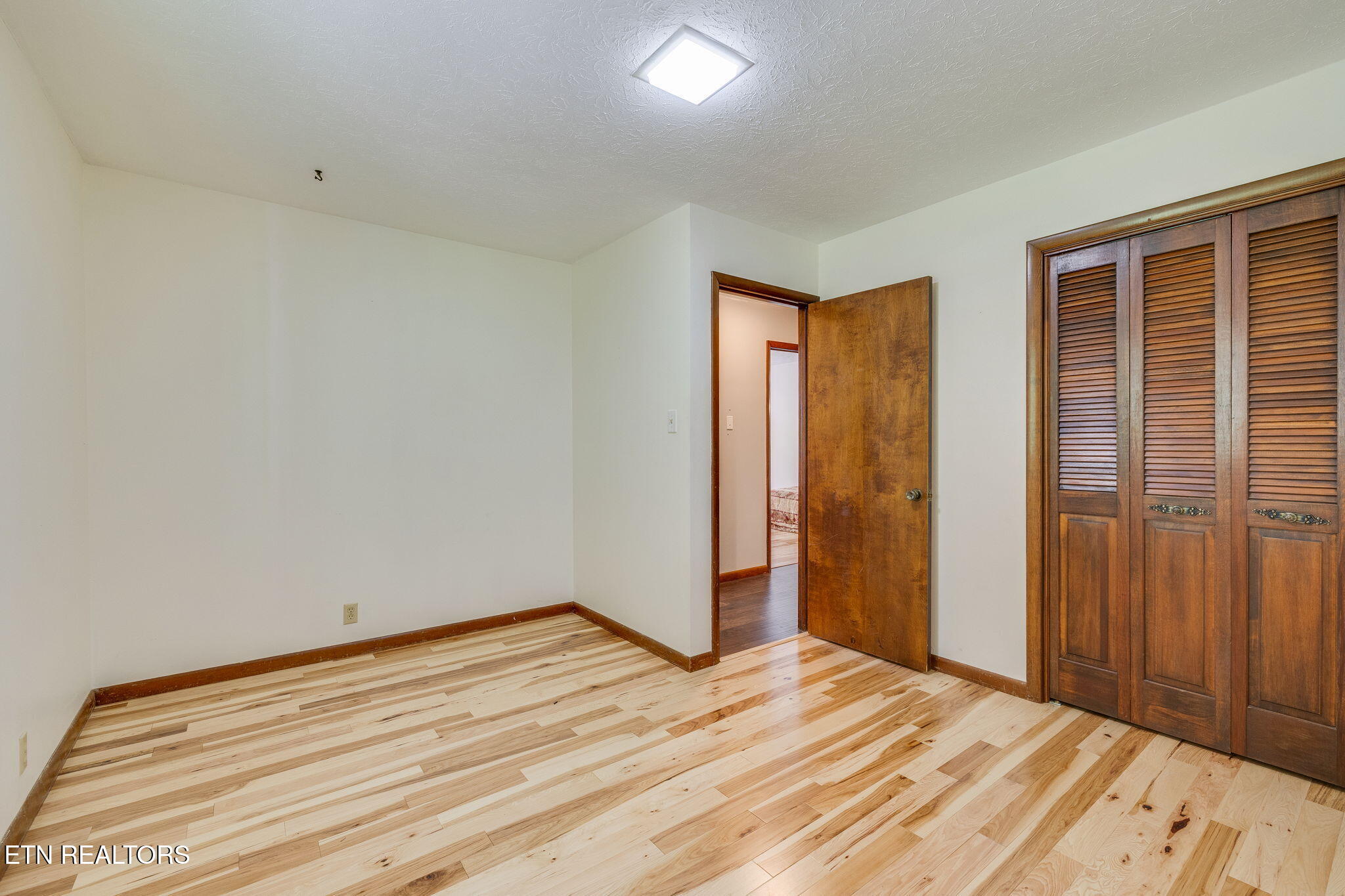 109 Balsam Rd Property Photo 33