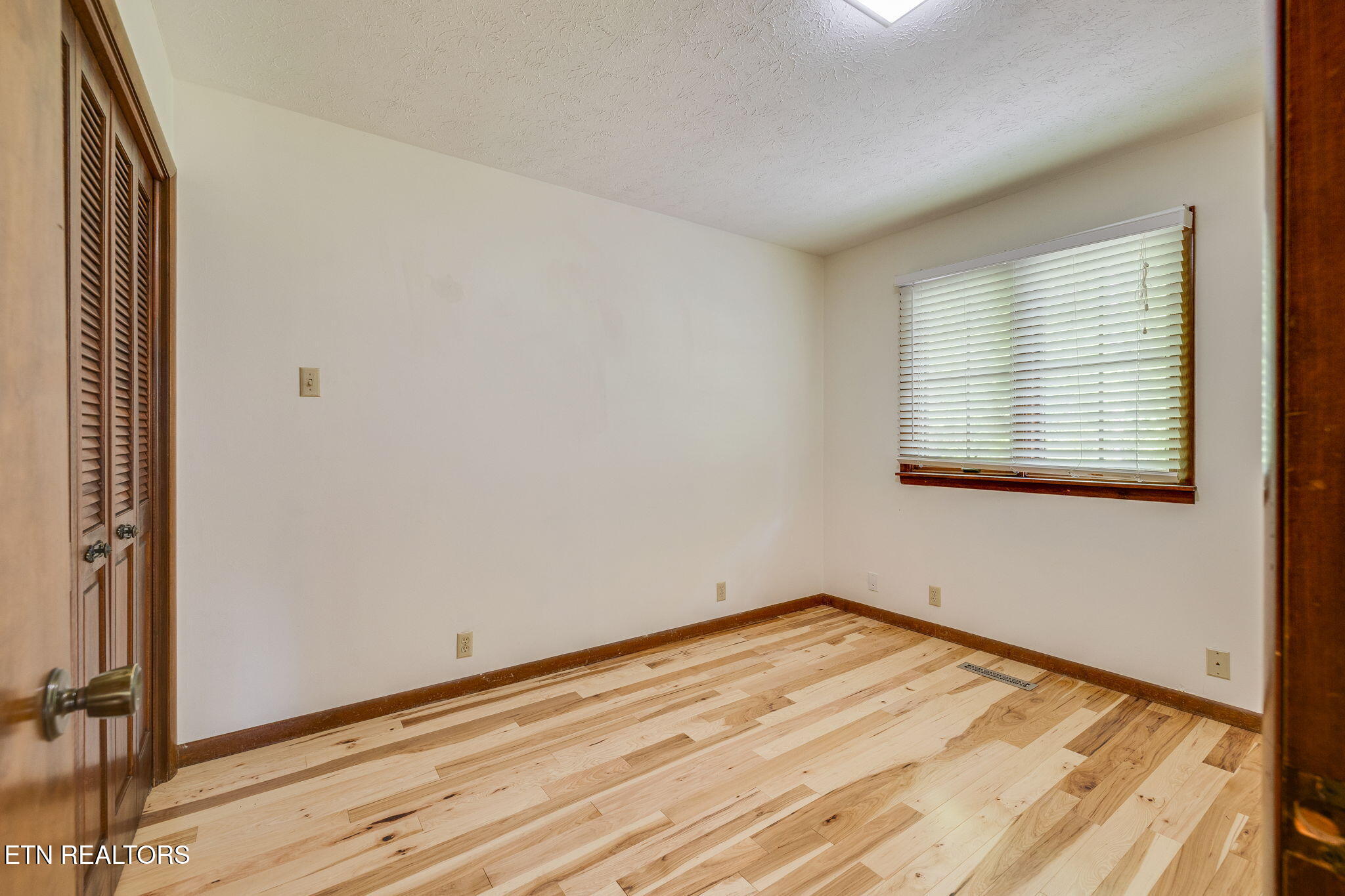 109 Balsam Rd Property Photo 34