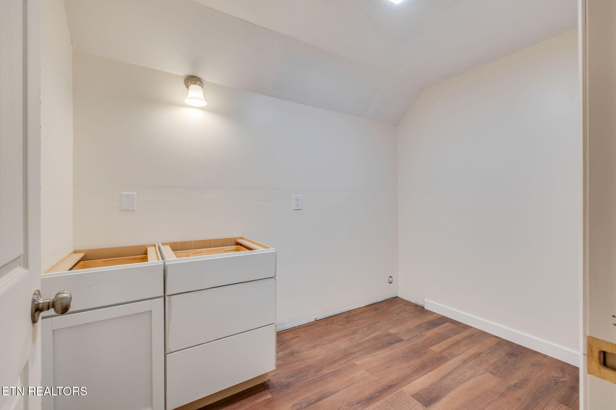 109 Balsam Rd Property Photo 42