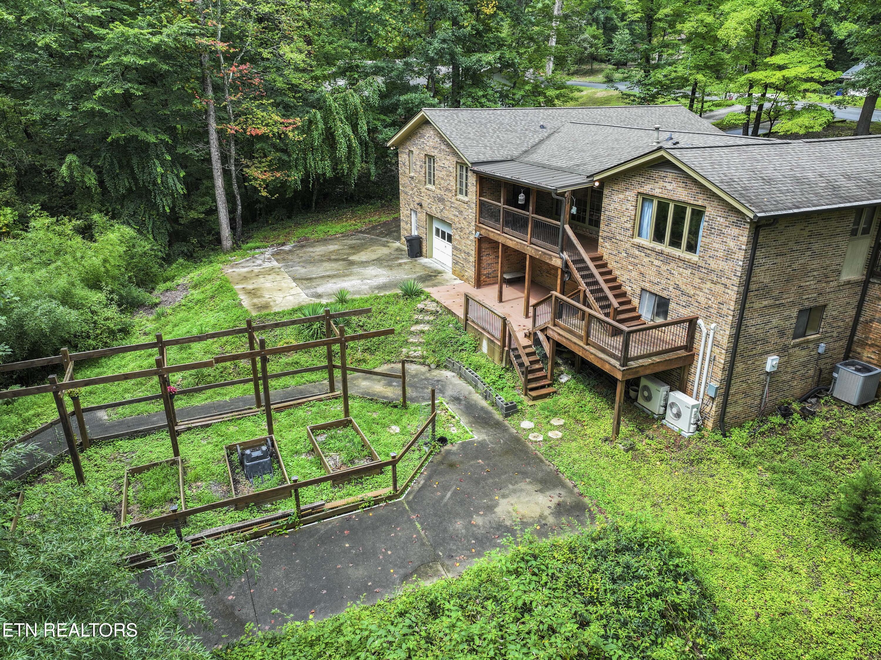 109 Balsam Rd Property Photo 50