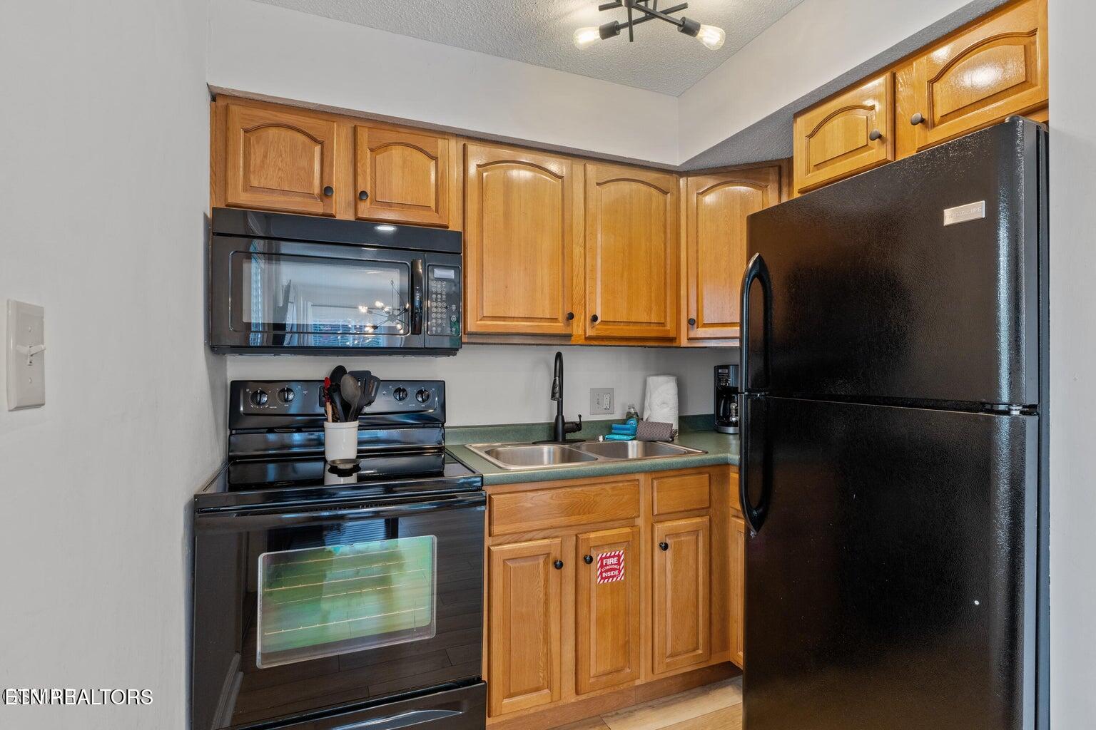 1260 Ski View Drive Property Photo 9