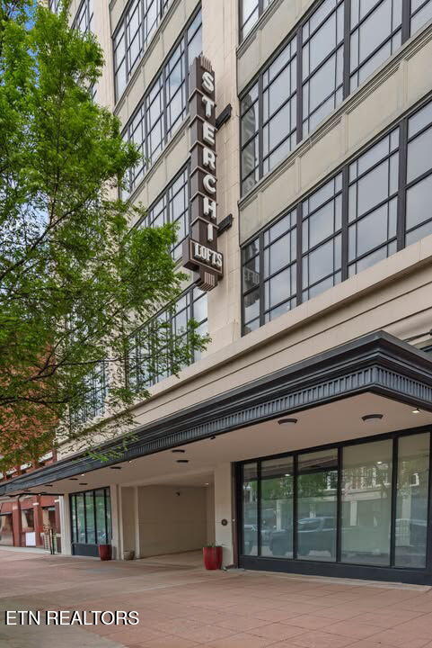 116 S Gay St Property Photo 1