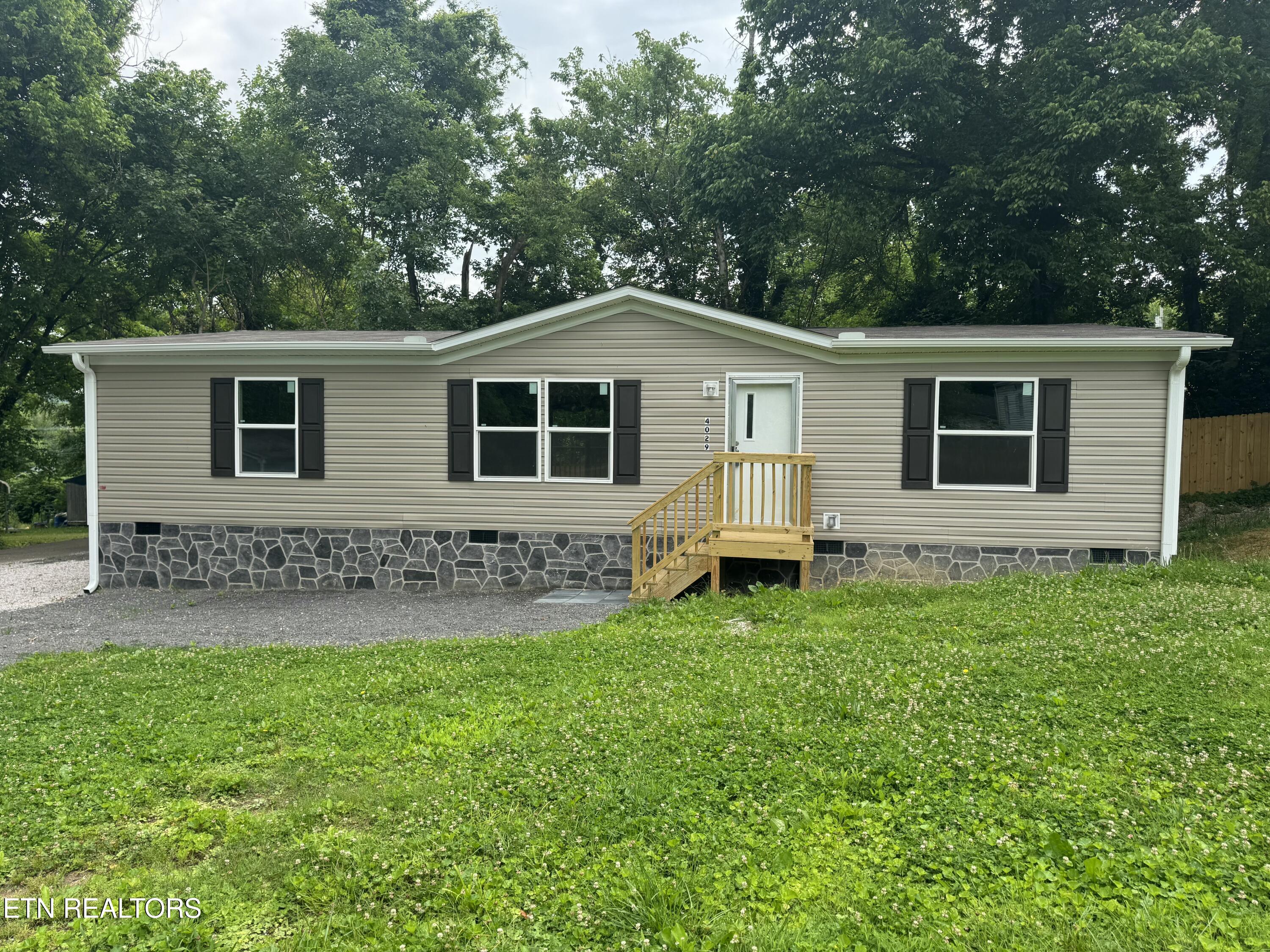 4029 Lilac Ave Property Photo 1