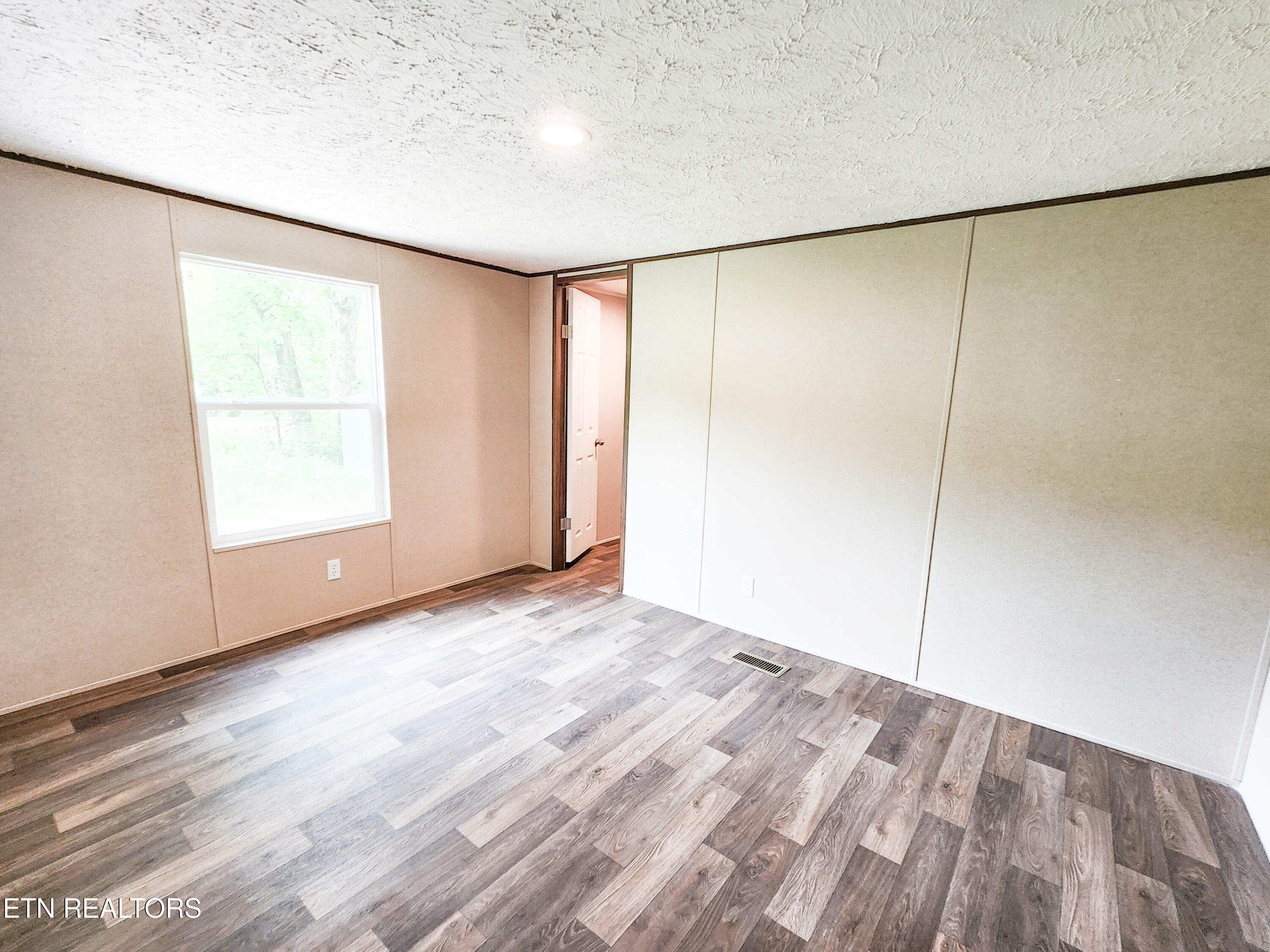 4029 Lilac Ave Property Photo 5