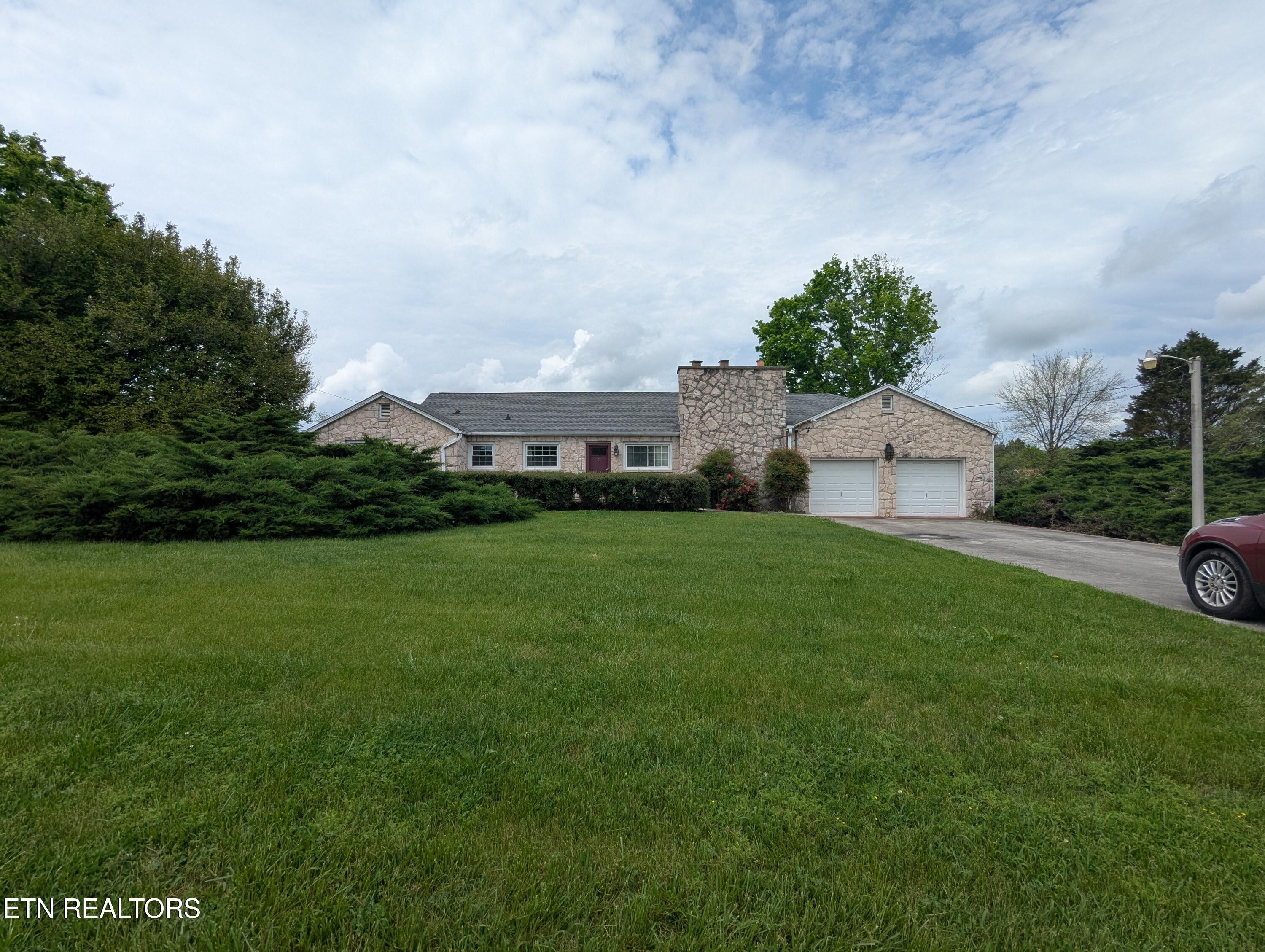 7525 Old Maynardville Pike Property Photo 1
