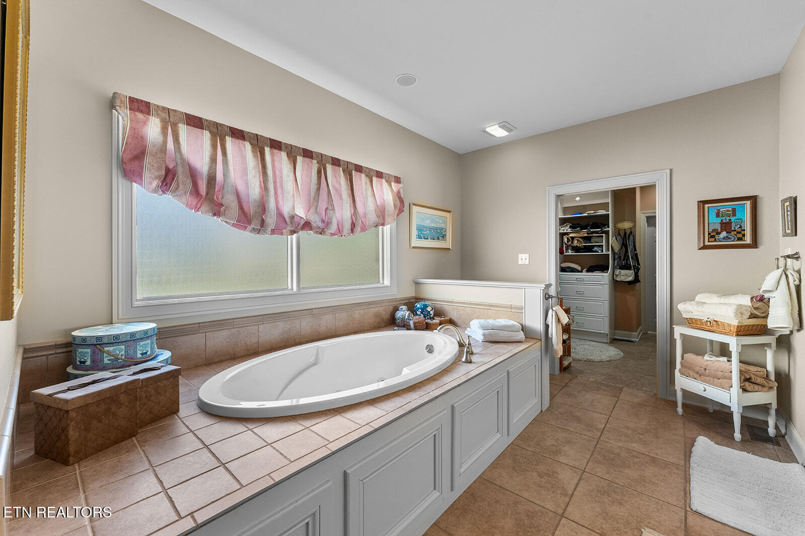 363 Golanvyi Tr Property Photo 34