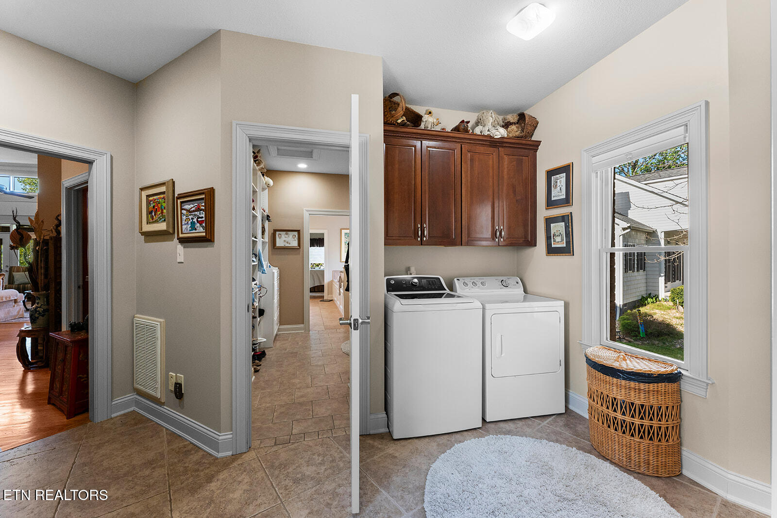 363 Golanvyi Tr Property Photo 38