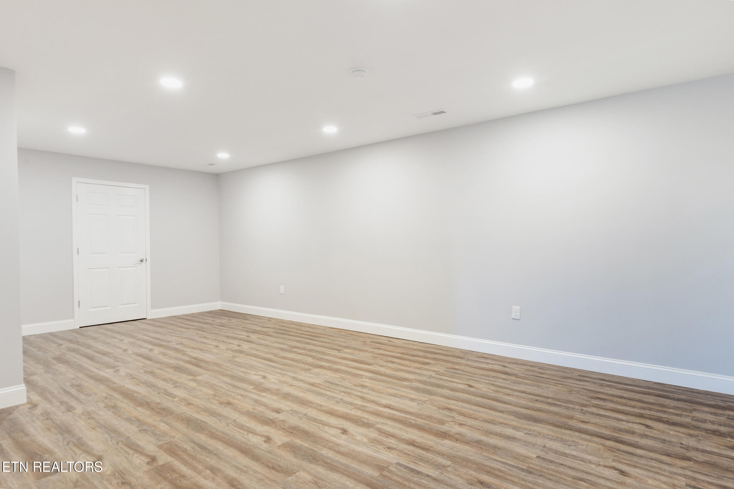1410 Clear Pt Tr Property Photo 20