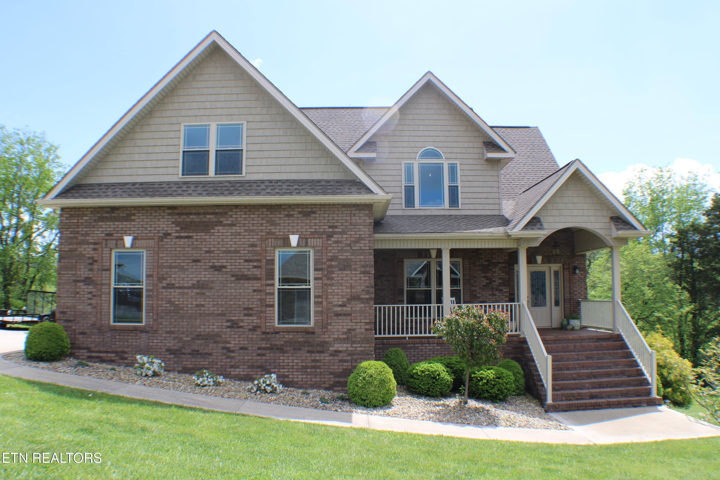 184 Danielle Court Property Photo 1