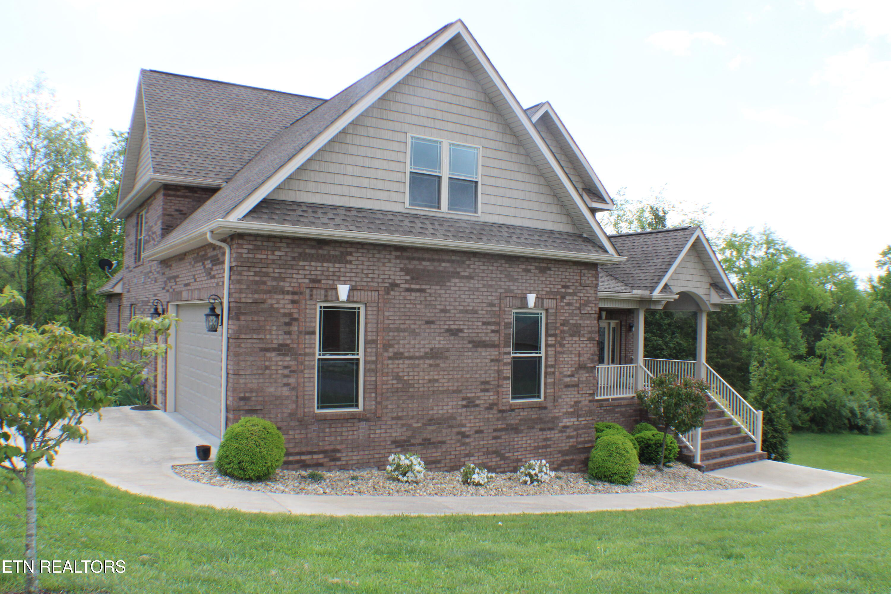 184 Danielle Court Property Photo 2