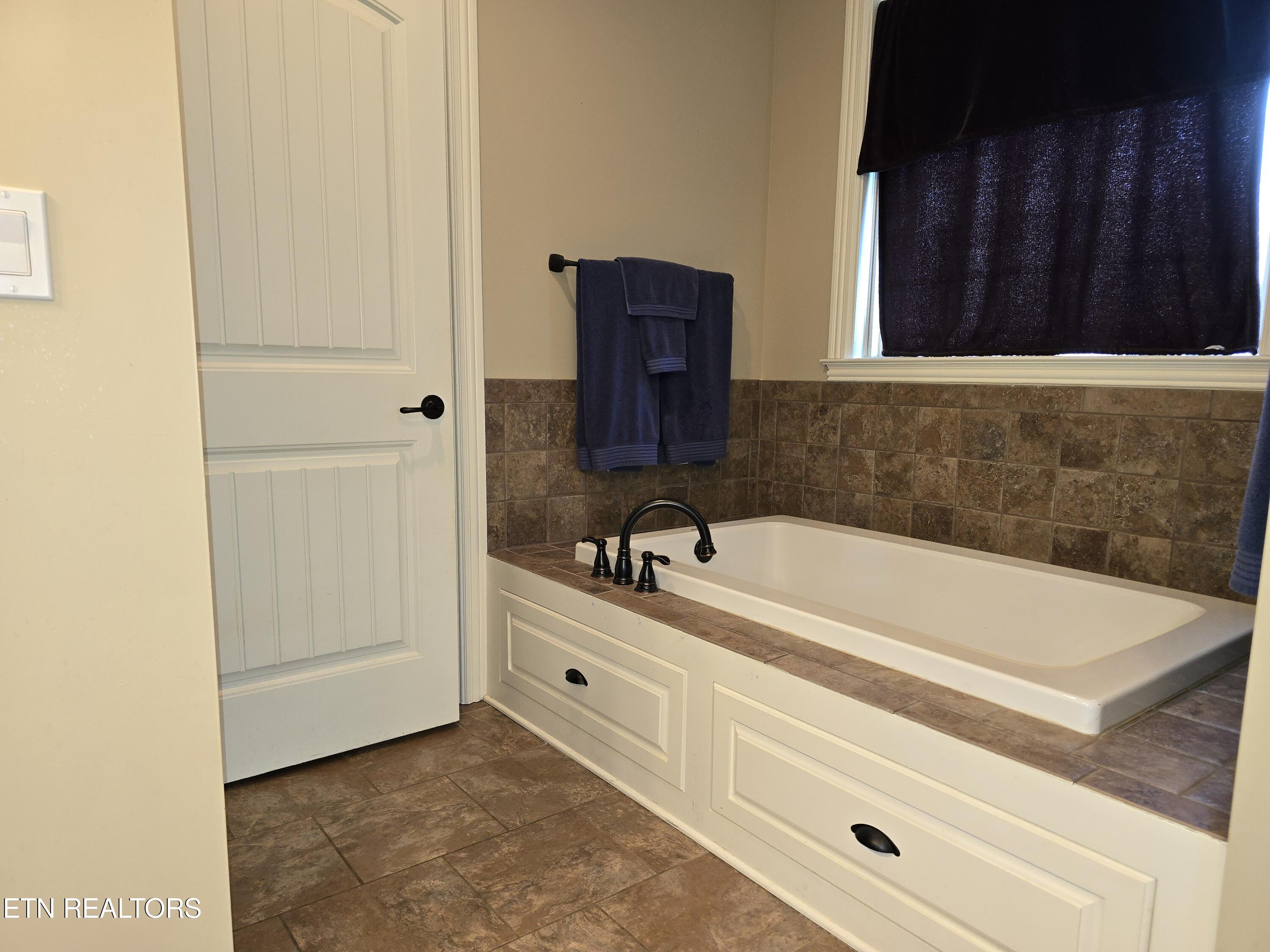 184 Danielle Court Property Photo 24