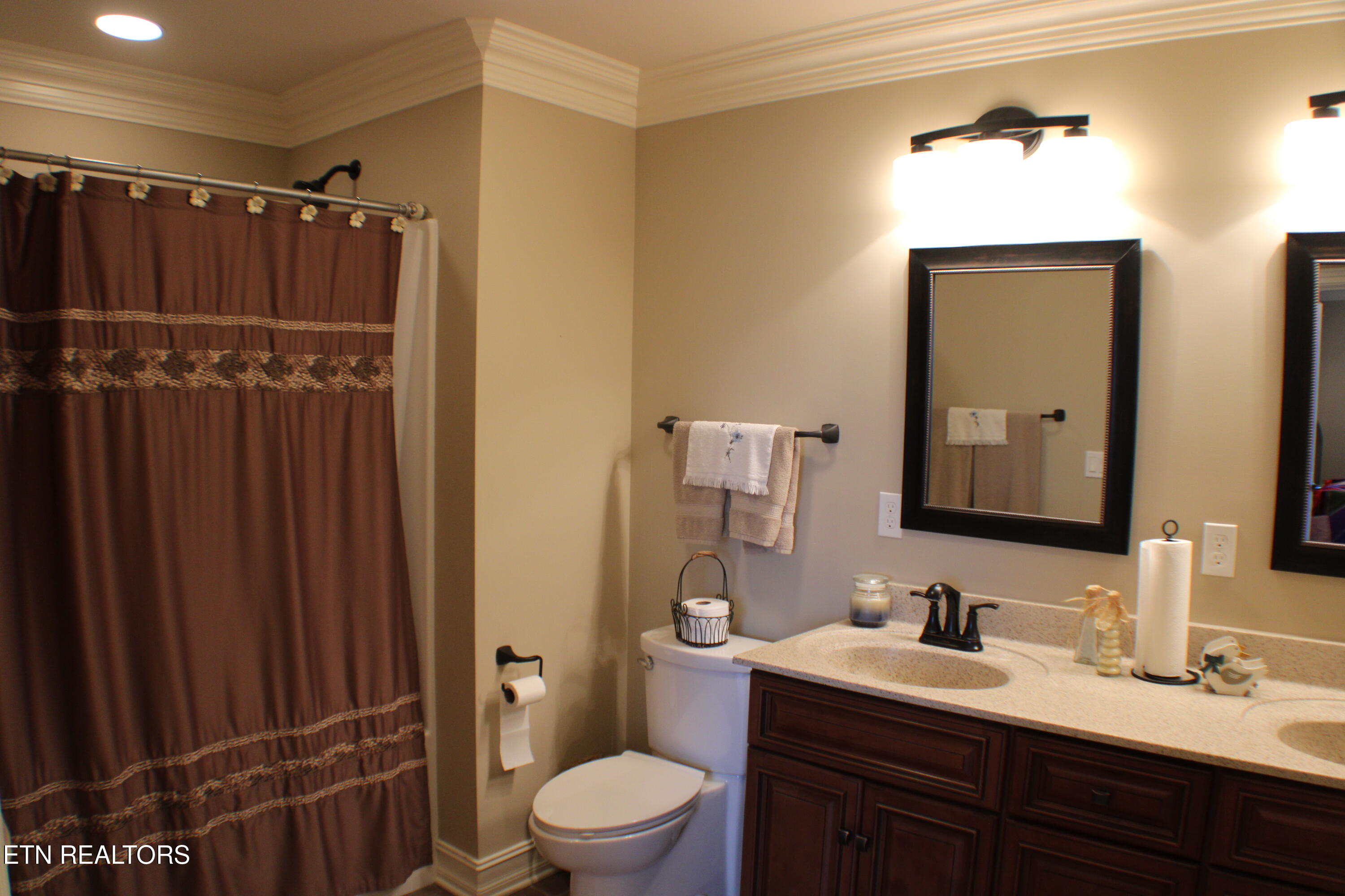 184 Danielle Court Property Photo 33
