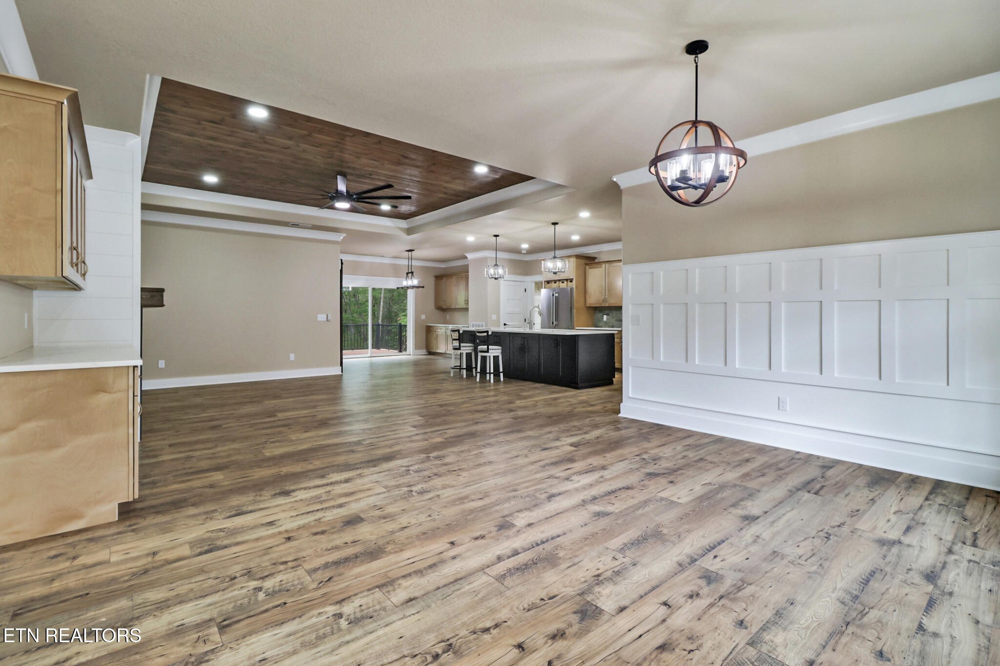 630 Lakeview Drive Property Photo 8