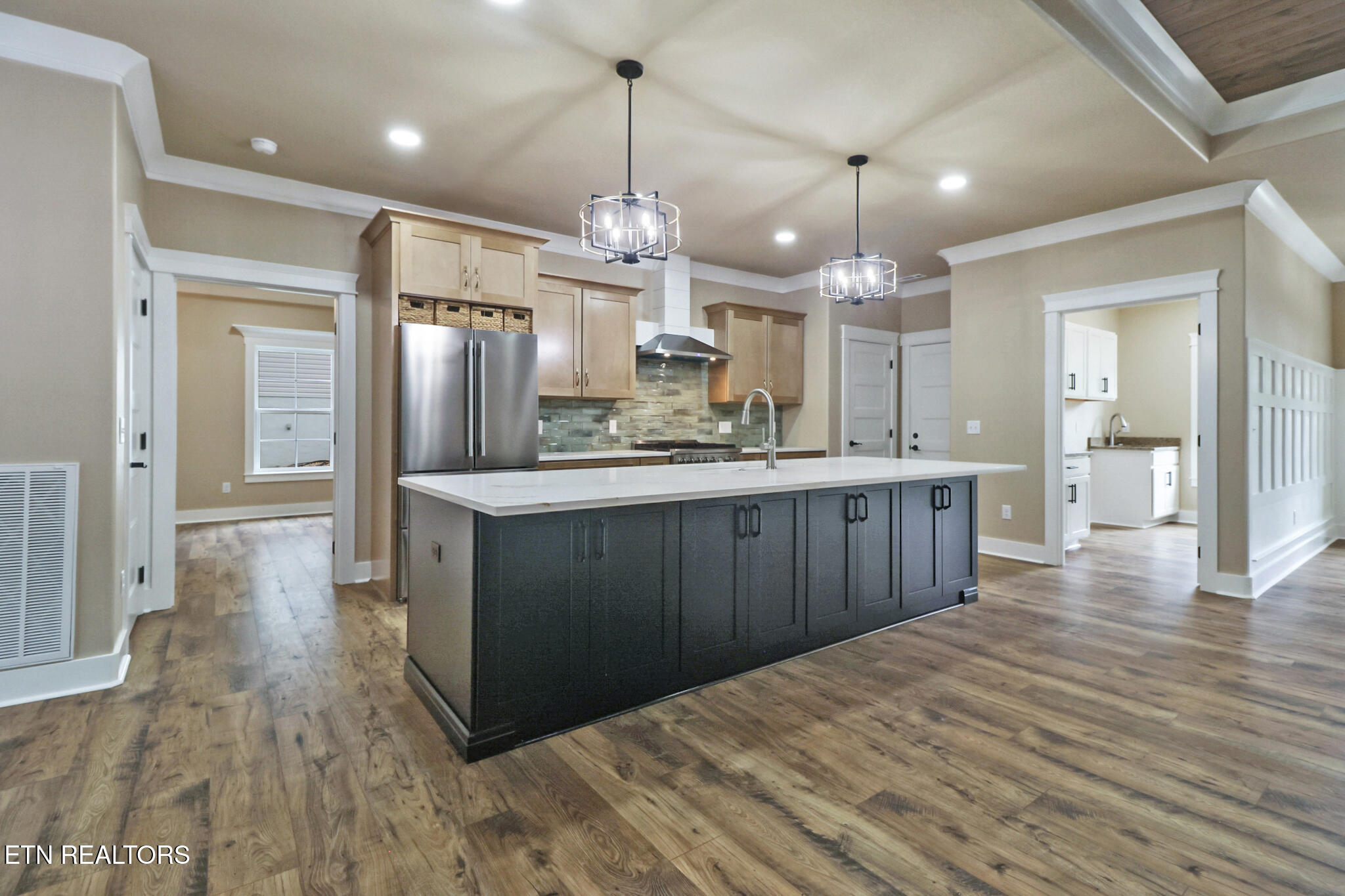 630 Lakeview Drive Property Photo 11