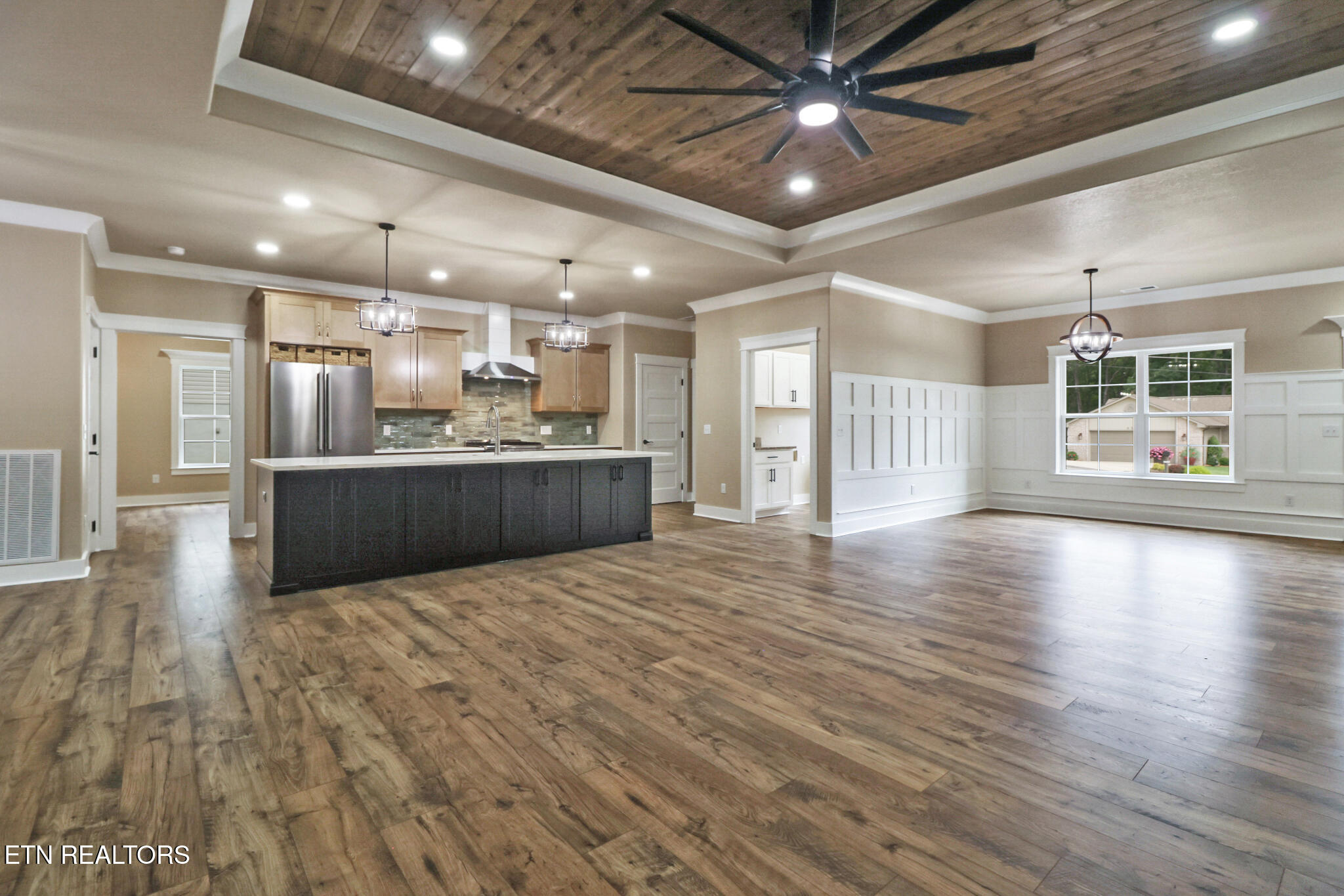 630 Lakeview Drive Property Photo 12