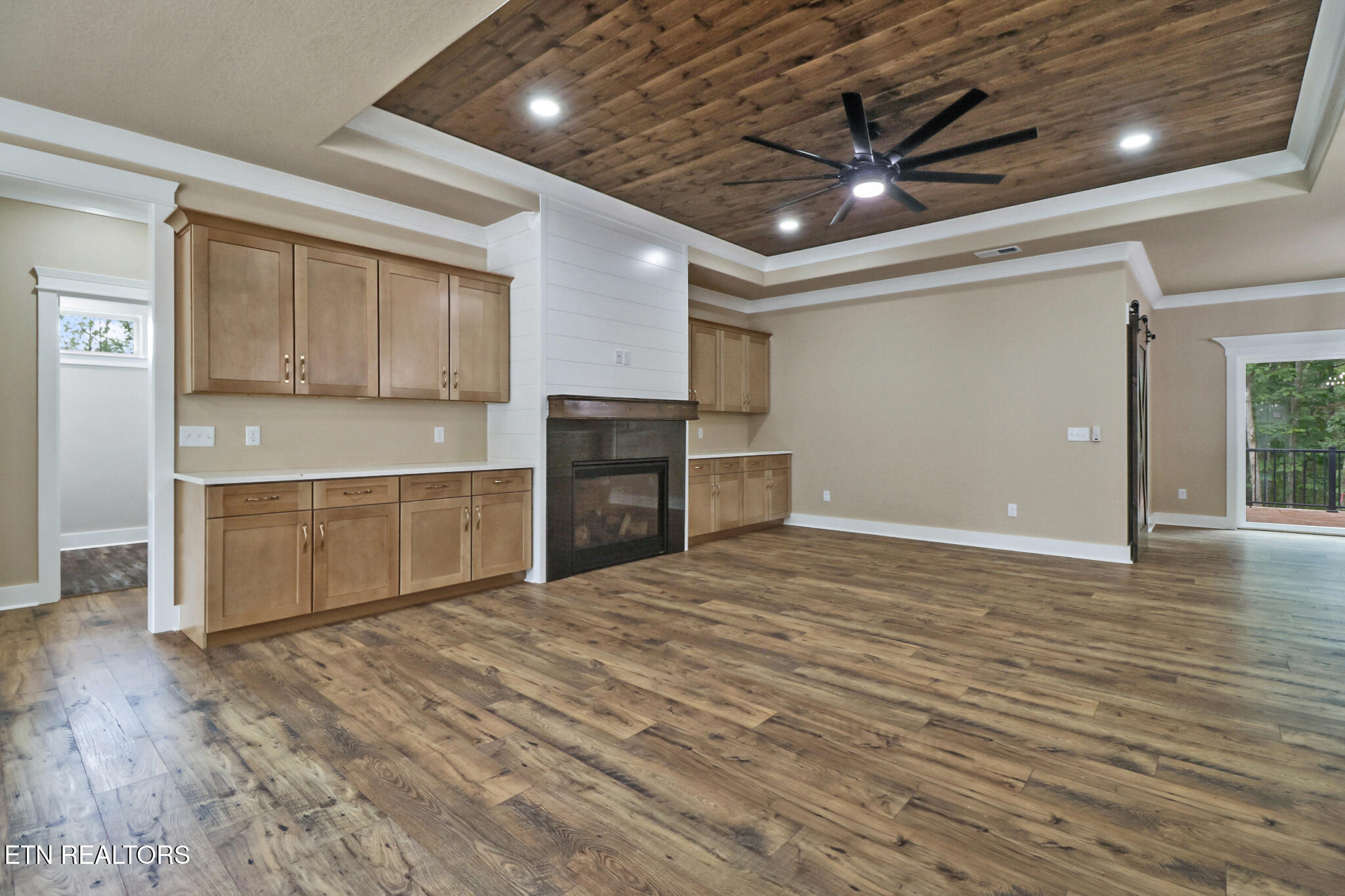 630 Lakeview Drive Property Photo 16