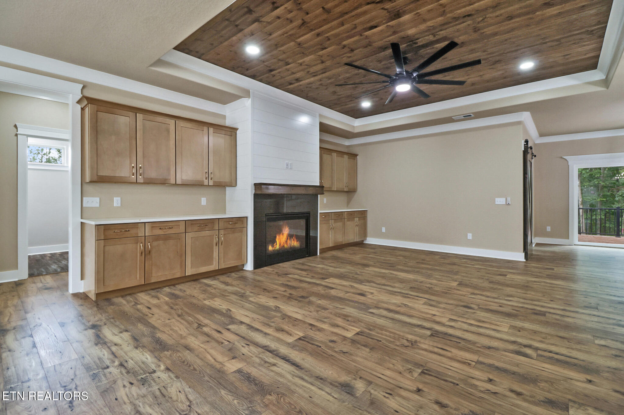 630 Lakeview Drive Property Photo 17
