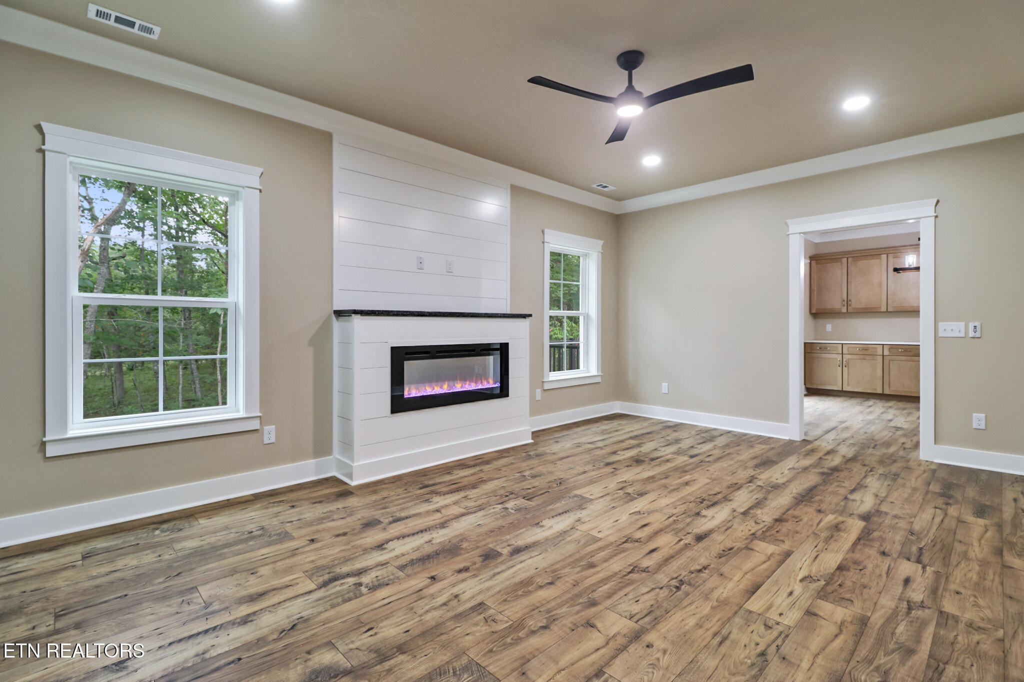 630 Lakeview Drive Property Photo 24