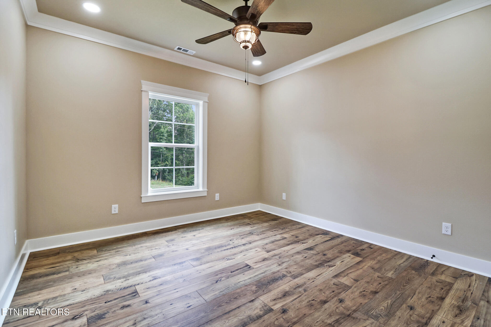 630 Lakeview Drive Property Photo 37