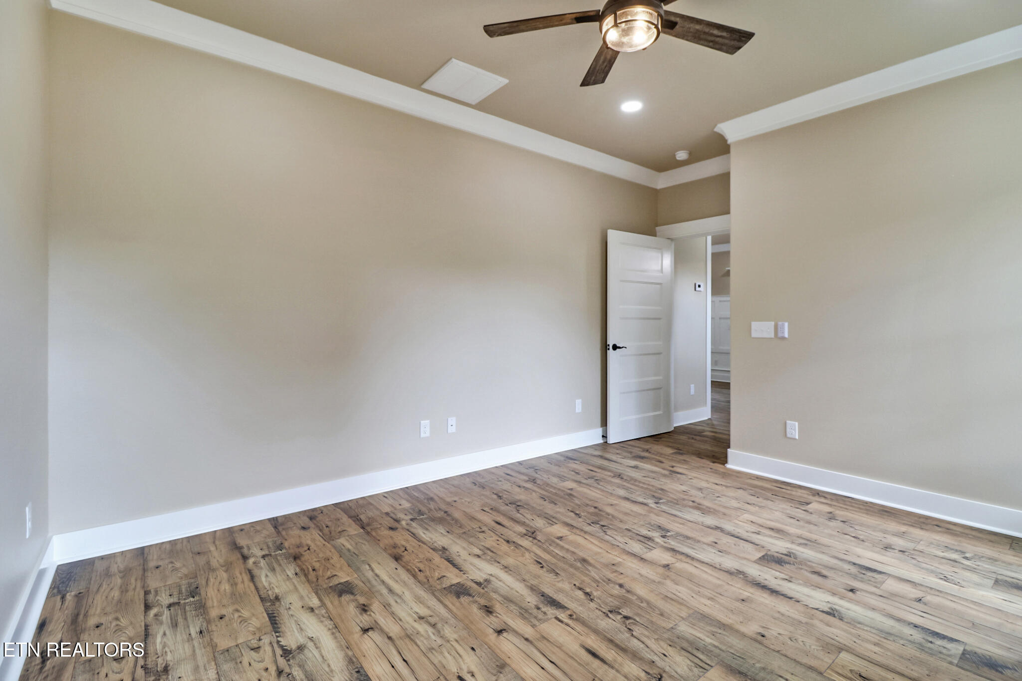 630 Lakeview Drive Property Photo 41