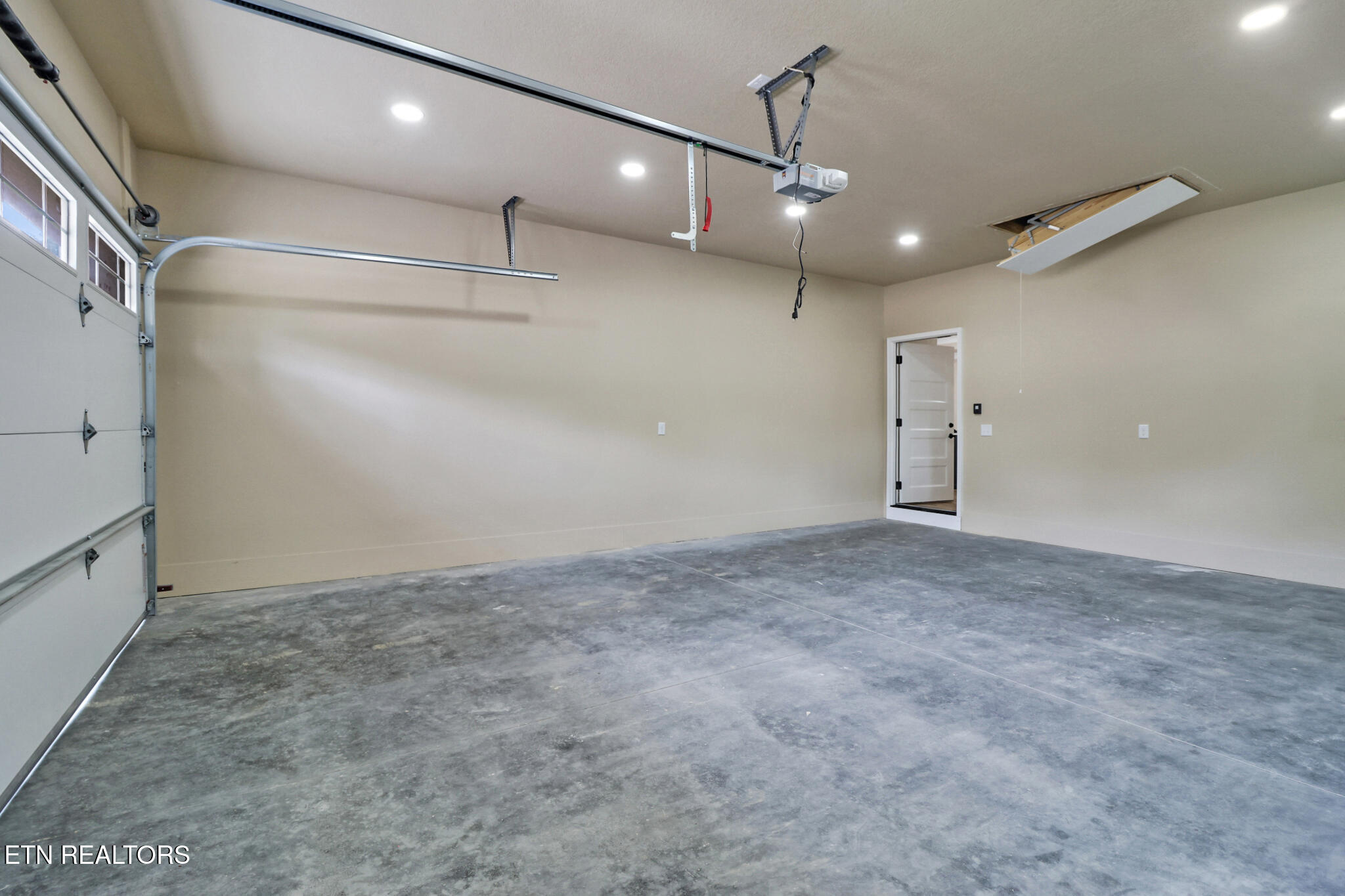 630 Lakeview Drive Property Photo 47