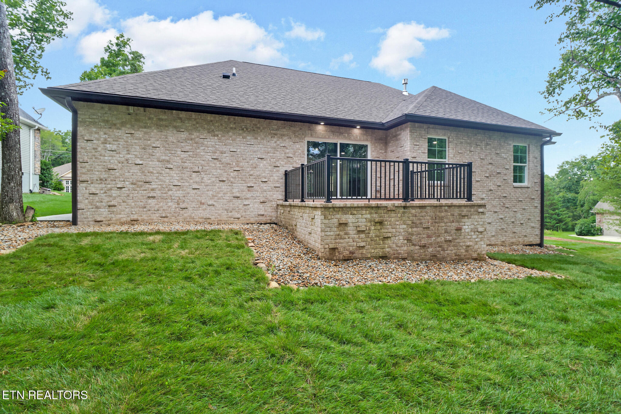 630 Lakeview Drive Property Photo 48
