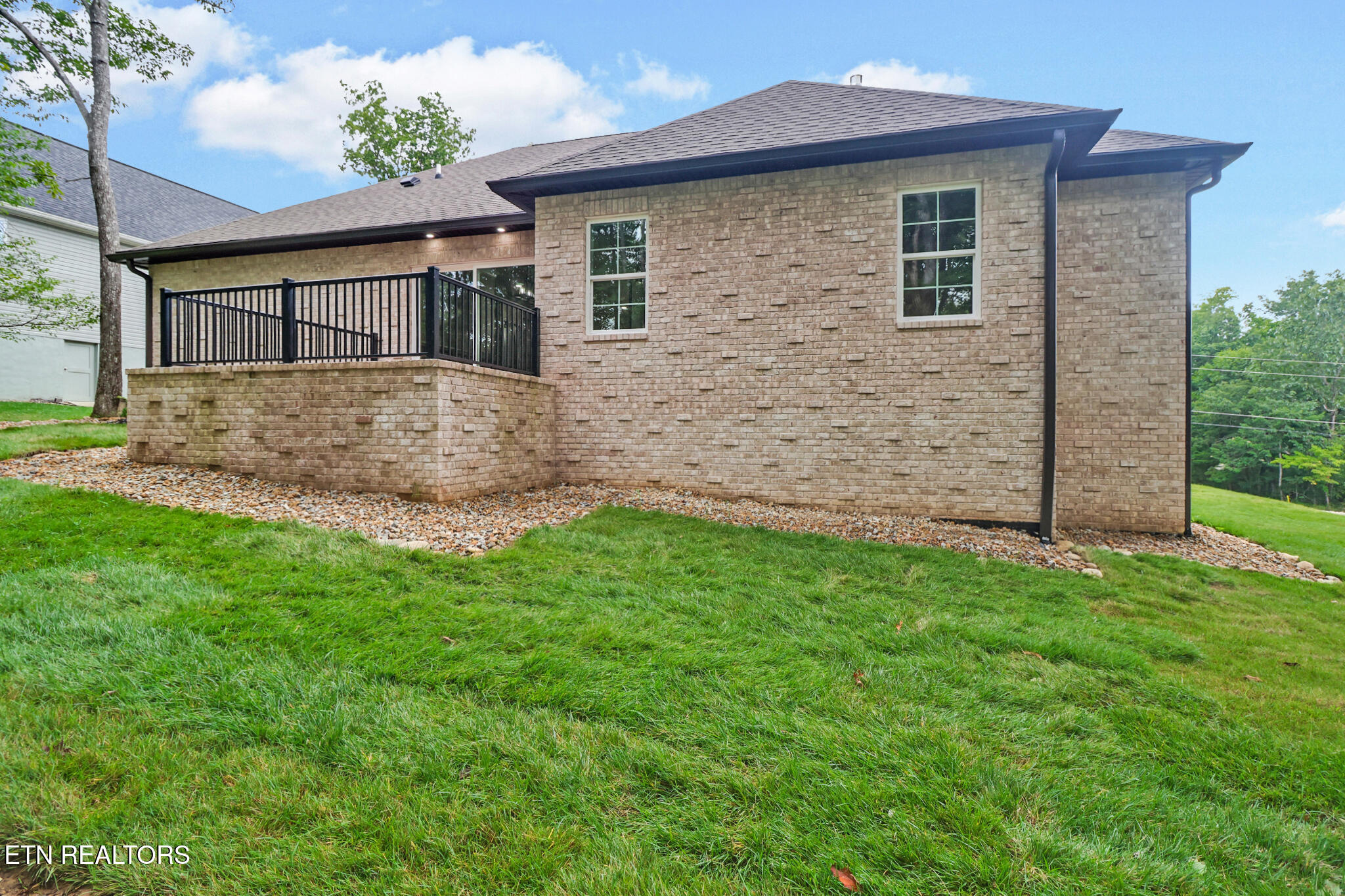630 Lakeview Drive Property Photo 49