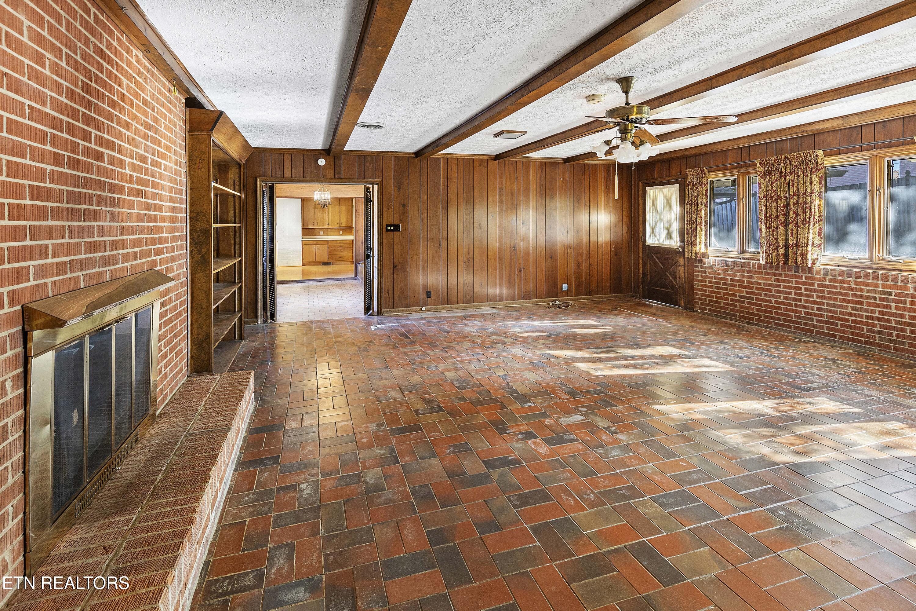 1233 Cherokee Blvd Property Photo 15