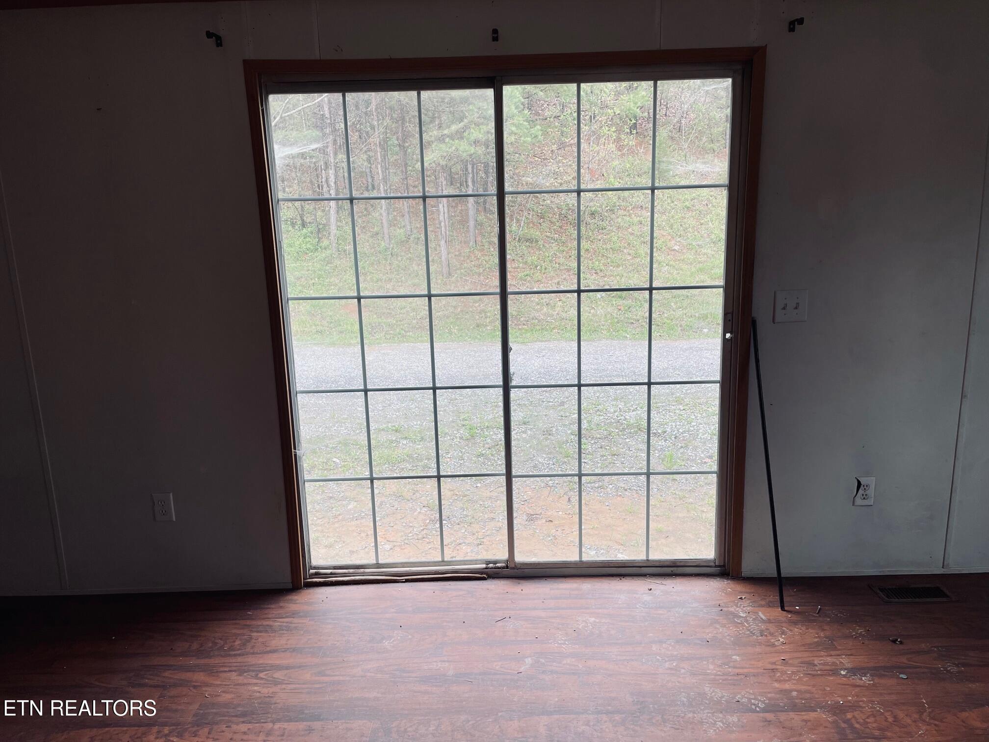 2370 Chestnut Hill Rd Property Photo 6
